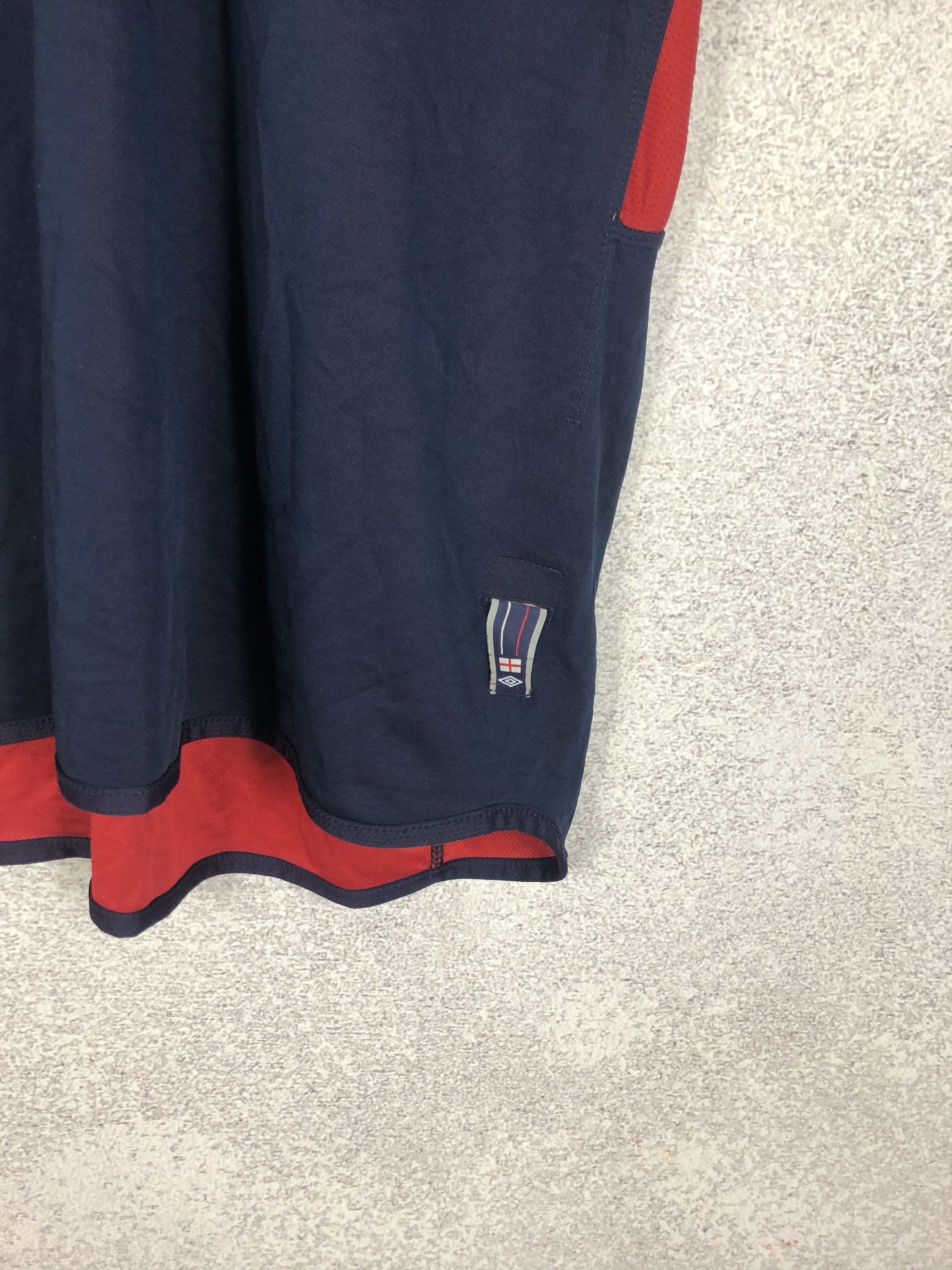 Umbro Vintage Umbro England 2002 2004 Away Soccer Jersey shirt Size US XL / EU 56 / 4 - 6 Thumbnail