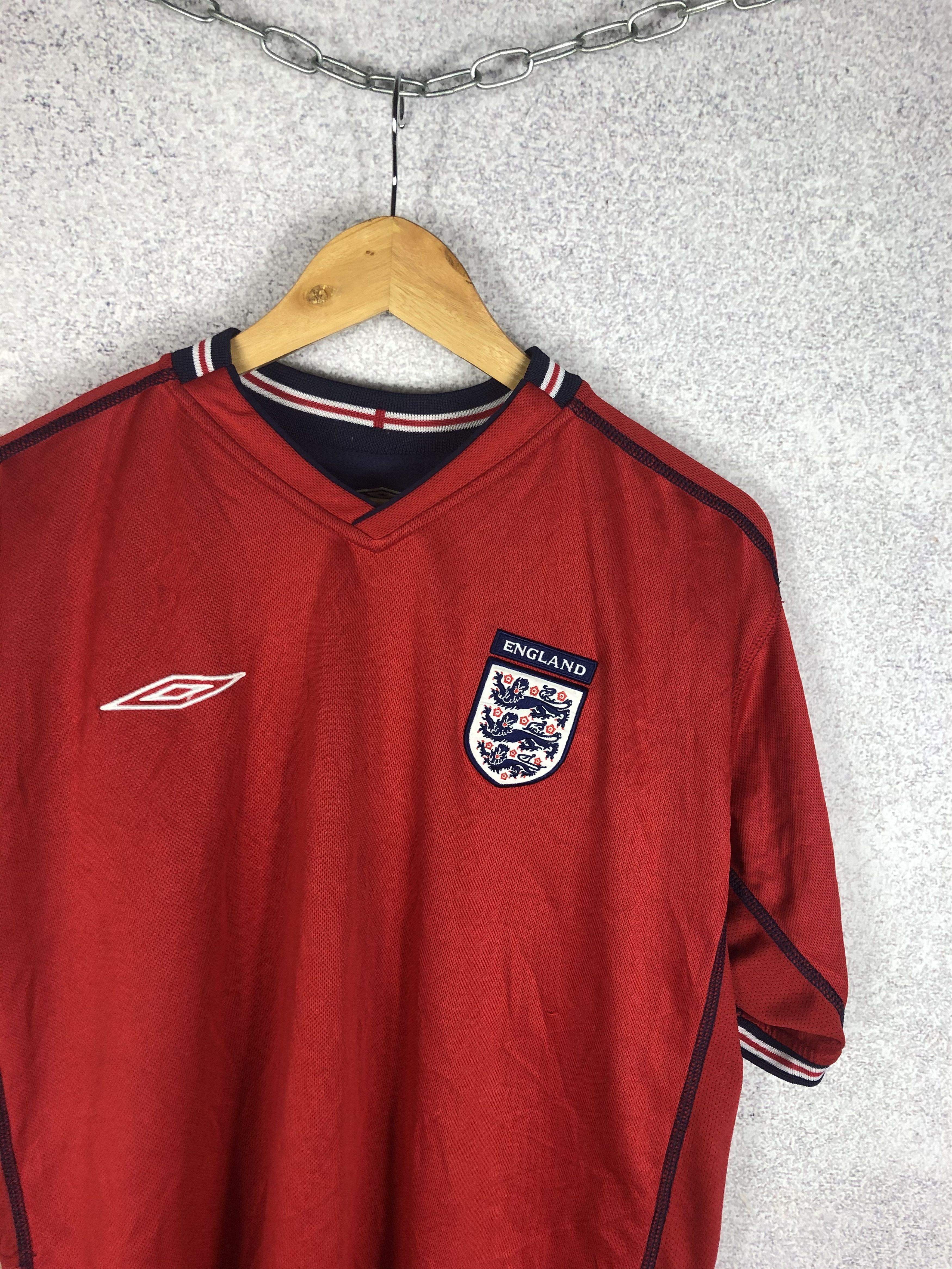 Umbro Vintage Umbro England 2002 2004 Away Soccer Jersey shirt Size US XL / EU 56 / 4 - 2 Thumbnail