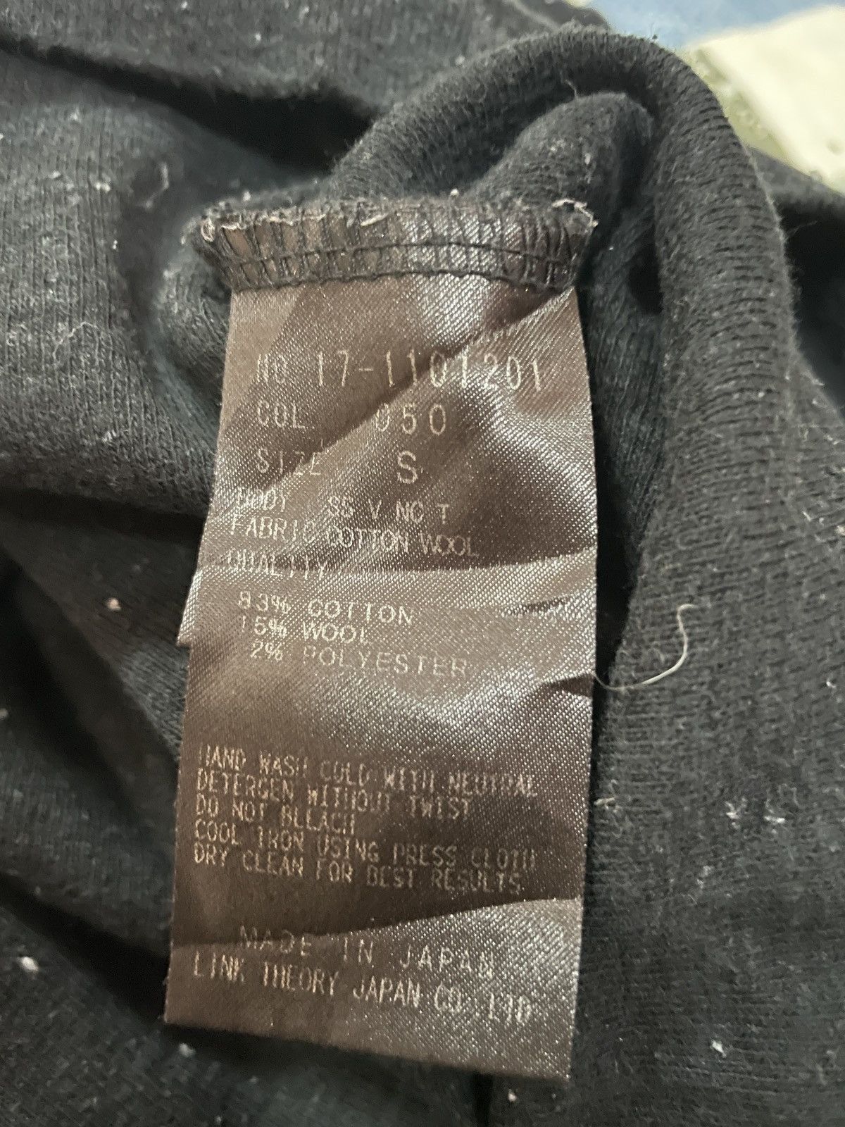 Helmut Lang Archival Helmut Lang basic v-neck cotton wool menswear JPN Size US S / EU 44-46 / 1 - 6 Thumbnail