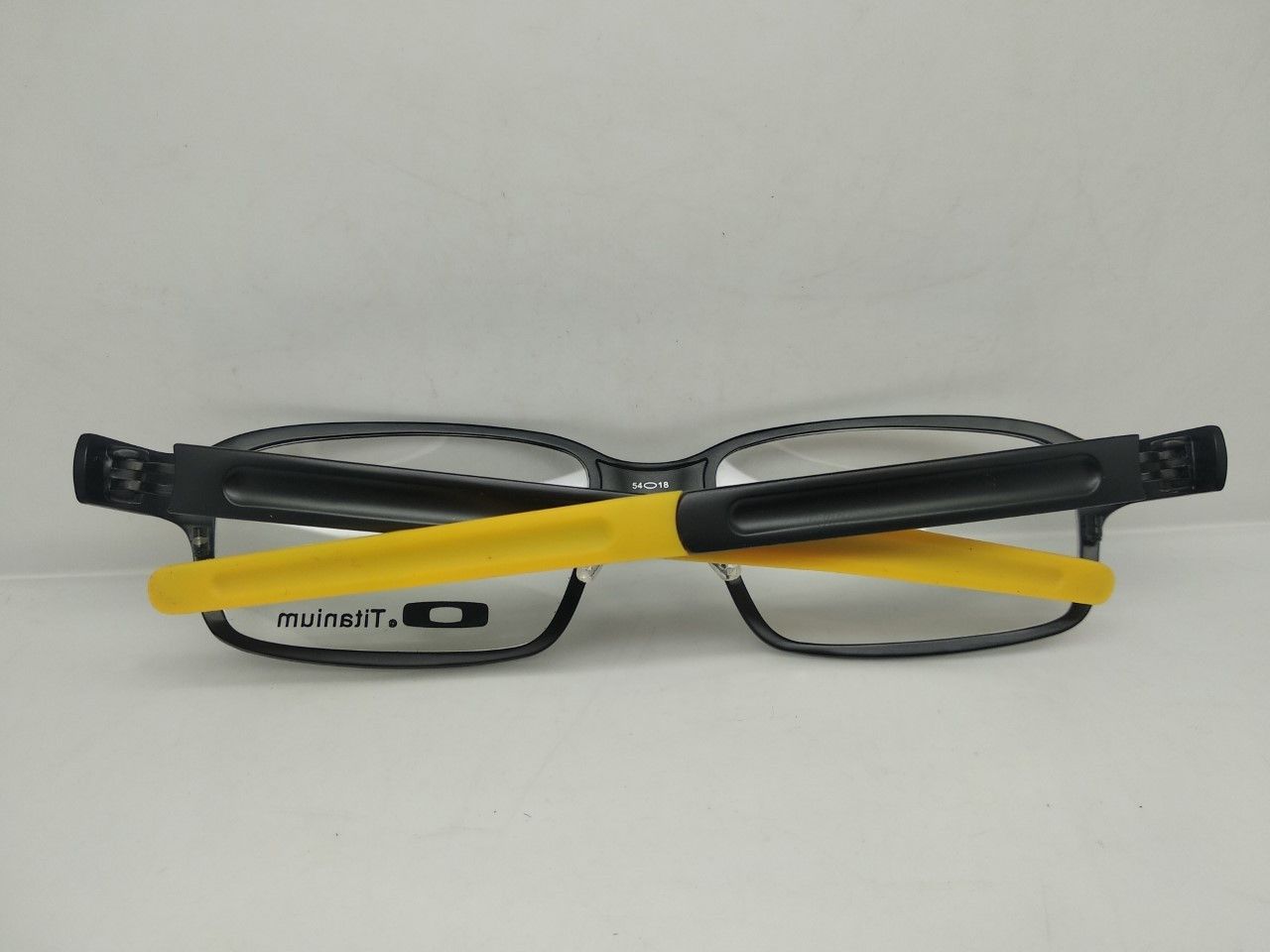 Oakley MOD ICONIC OAKLEY DERINGER TITANIUM EYEGLASSES LIVESTRONG Size ONE SIZE - 7 Thumbnail