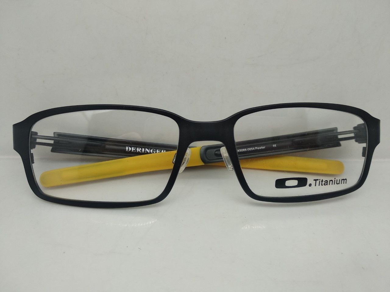 Oakley MOD ICONIC OAKLEY DERINGER TITANIUM EYEGLASSES LIVESTRONG Size ONE SIZE - 3 Thumbnail