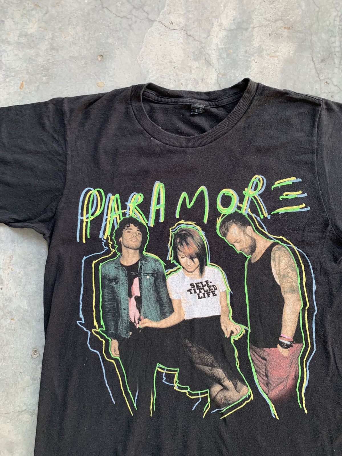 Band Tees 🔥Rare🔥 Paramore Overprint Tour tee band Size US S / EU 44-46 / 1 - 2 Thumbnail