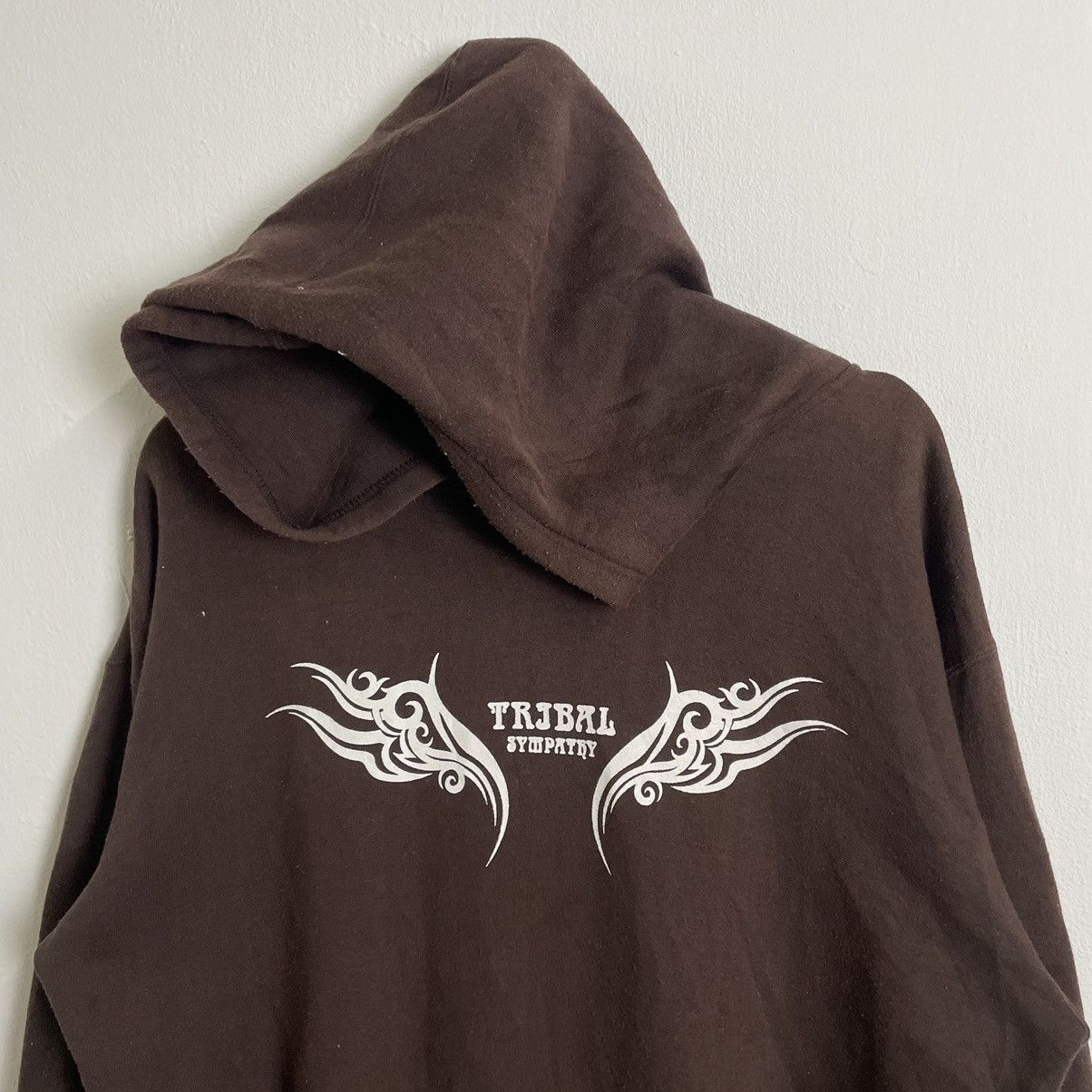 Japanese Brand Vintage Tribal Big Logo Hoodie Sweatshirts Size US XL / EU 56 / 4 - 4 Thumbnail