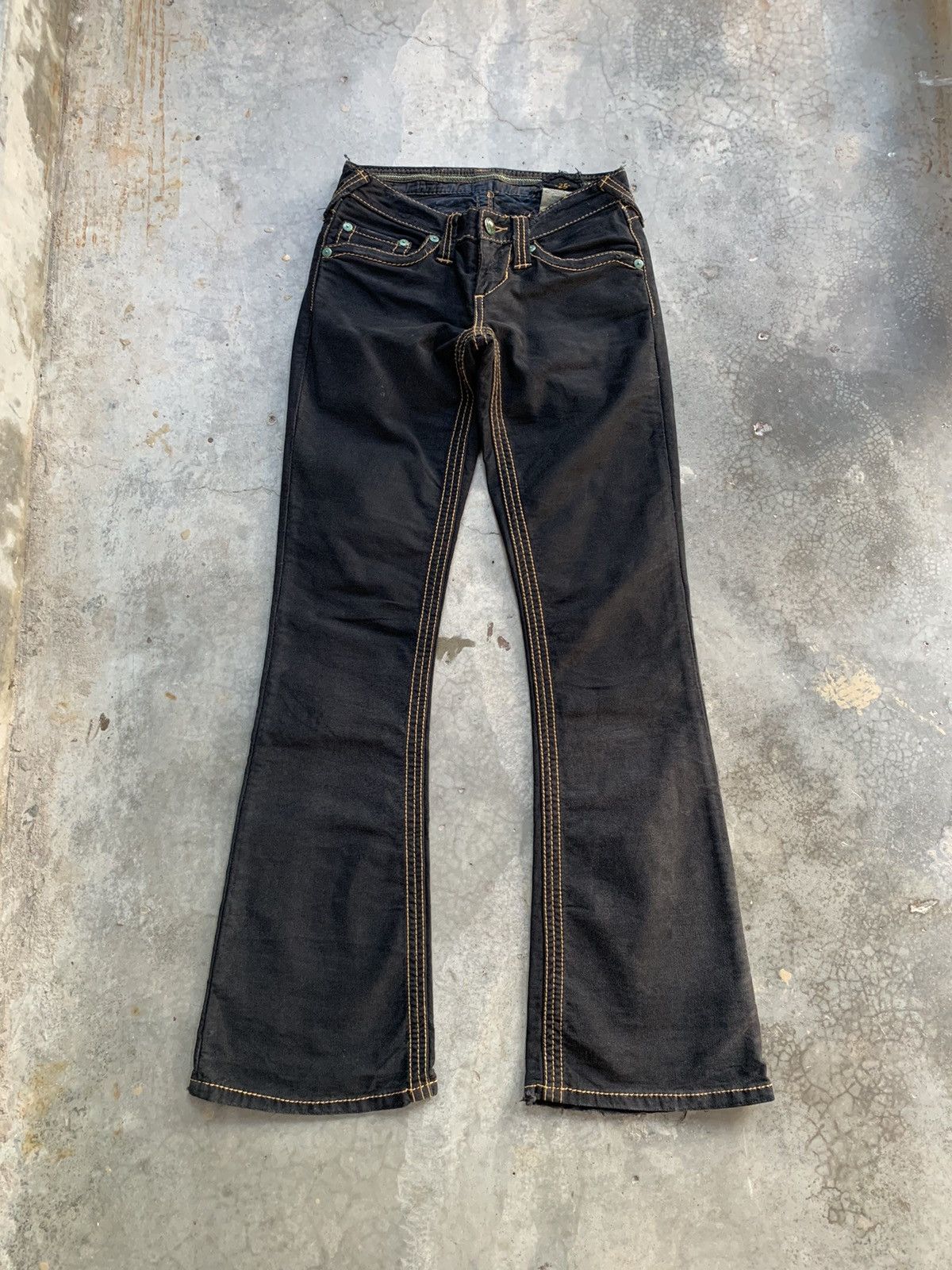 Japanese Brand Vintage Flared Wide Leg Jeans Denim Size US 26 / EU 42 - 1 Thumbnail