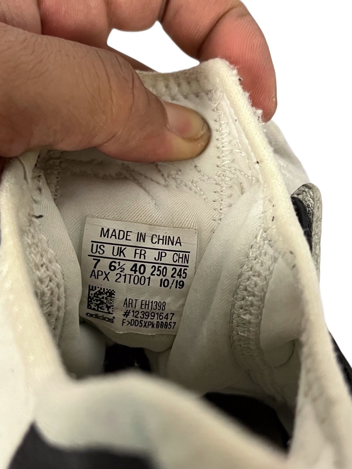Yohji Yamamoto Yohji Yamamoto x Adidas Y-3 Sneaker Size US 7 / EU 40 - 21 Thumbnail