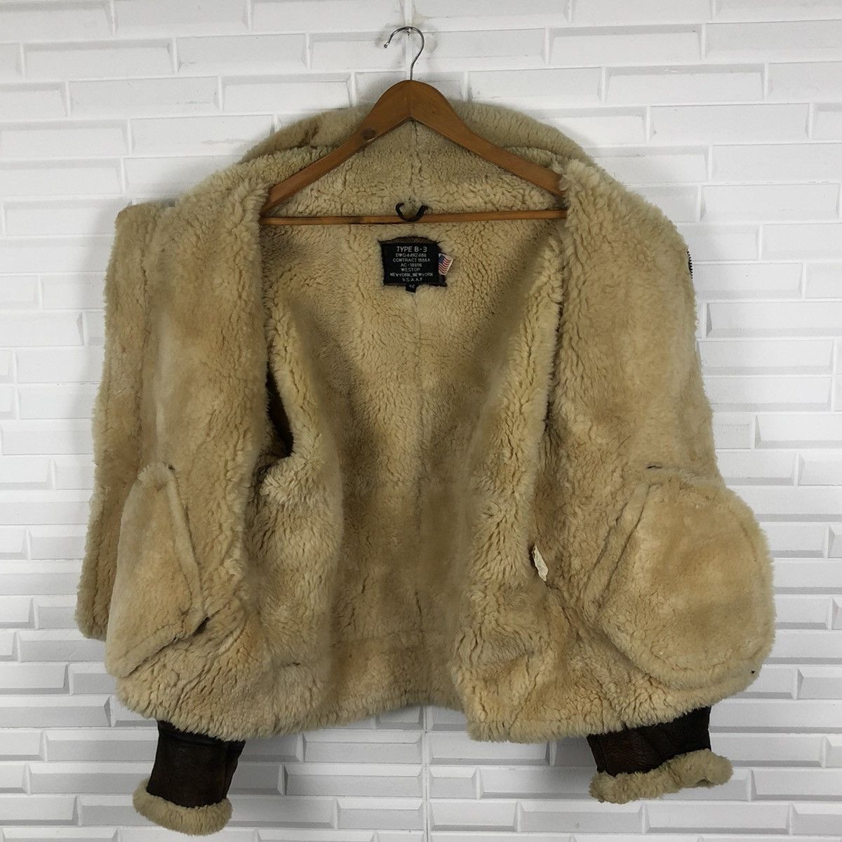 Genuine Leather 🛫🔥NEED GONE🔥🛫TYPE B3 U.S.A.A.F LAMB SKIN LEATHER JACKET Size US L / EU 52-54 / 3 - 7 Thumbnail