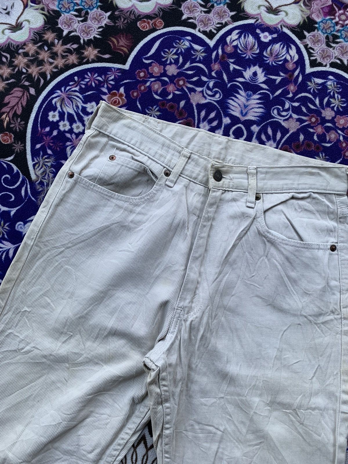 Levi's Vintage Levis Big E 513 - 1121 Corduroy Pants Size US 31 - 9 Thumbnail