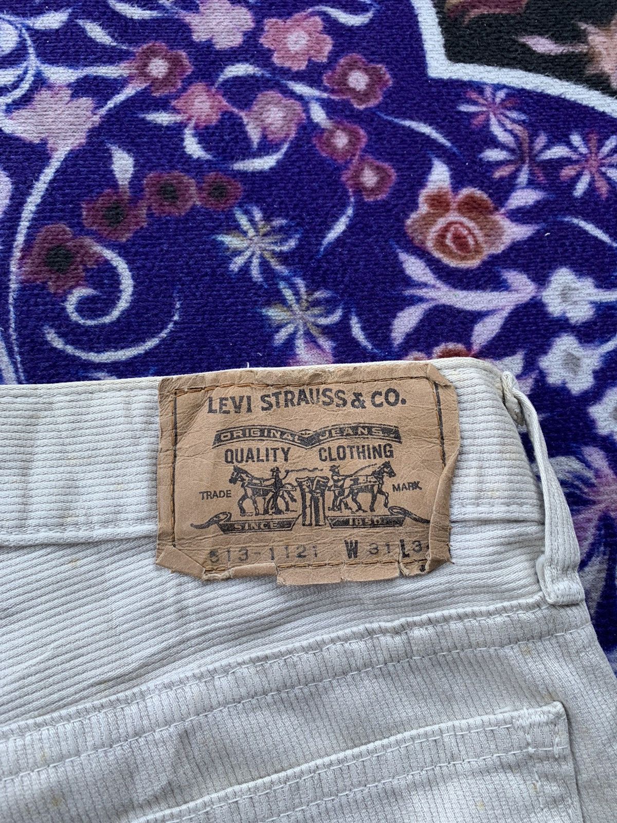 Levi's Vintage Levis Big E 513 - 1121 Corduroy Pants Size US 31 - 3 Thumbnail