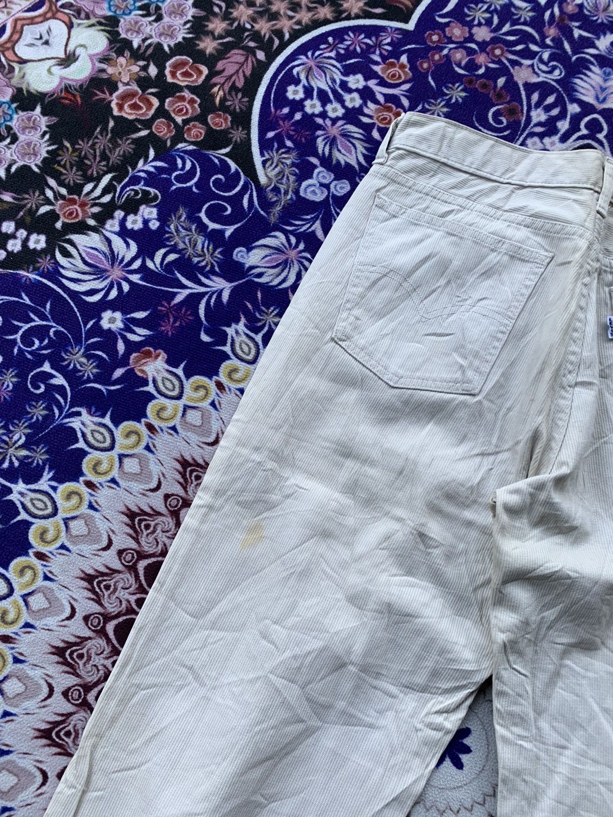 Levi's Vintage Levis Big E 513 - 1121 Corduroy Pants Size US 31 - 14 Thumbnail