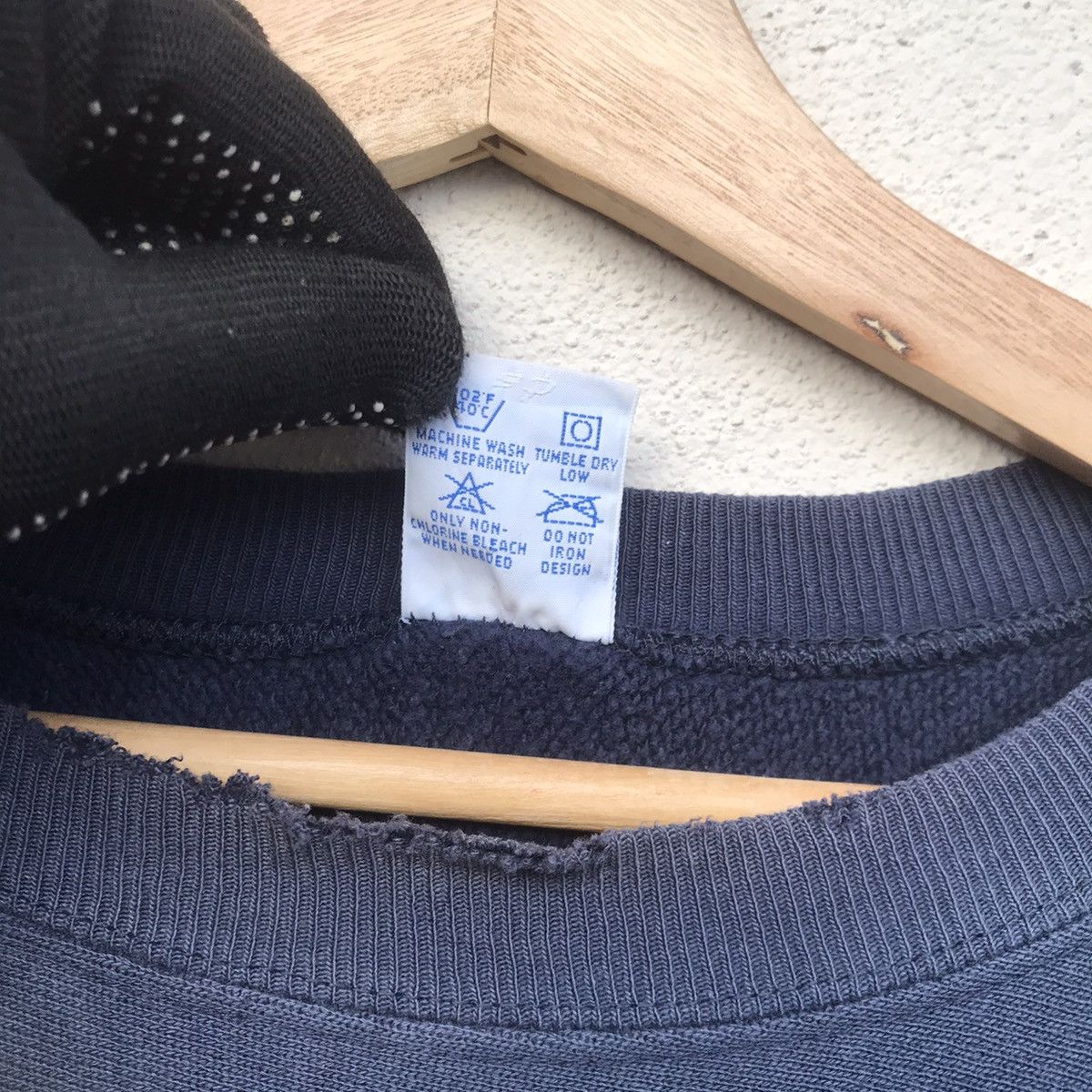 Champion × Vintage Vintage Trashed Michigan by Champion reverse weave crewneck Size US XL / EU 56 / 4 - 7 Thumbnail