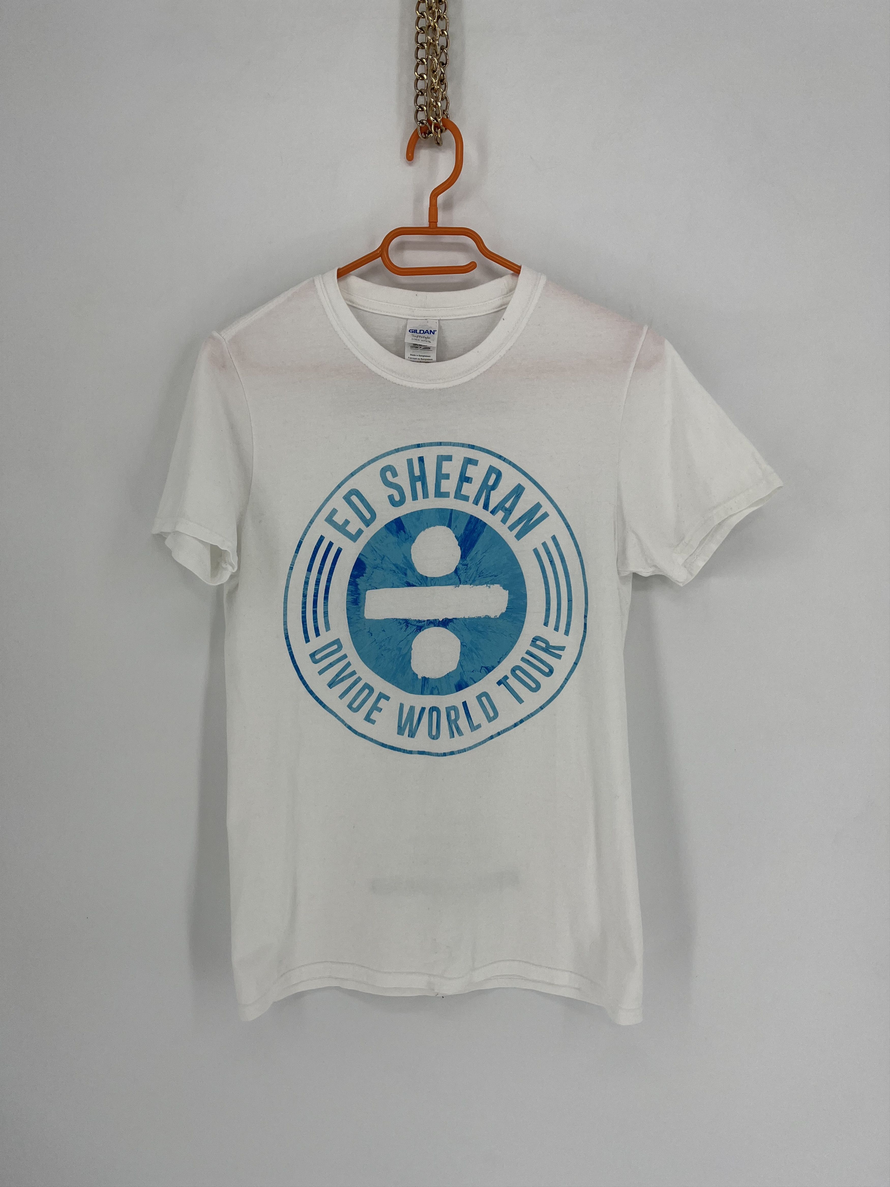 Band Tees Vintage Y2K Ed Sheeran Divide World Tour T-Shirt S Size Size US S / EU 44-46 / 1 - 2 Thumbnail