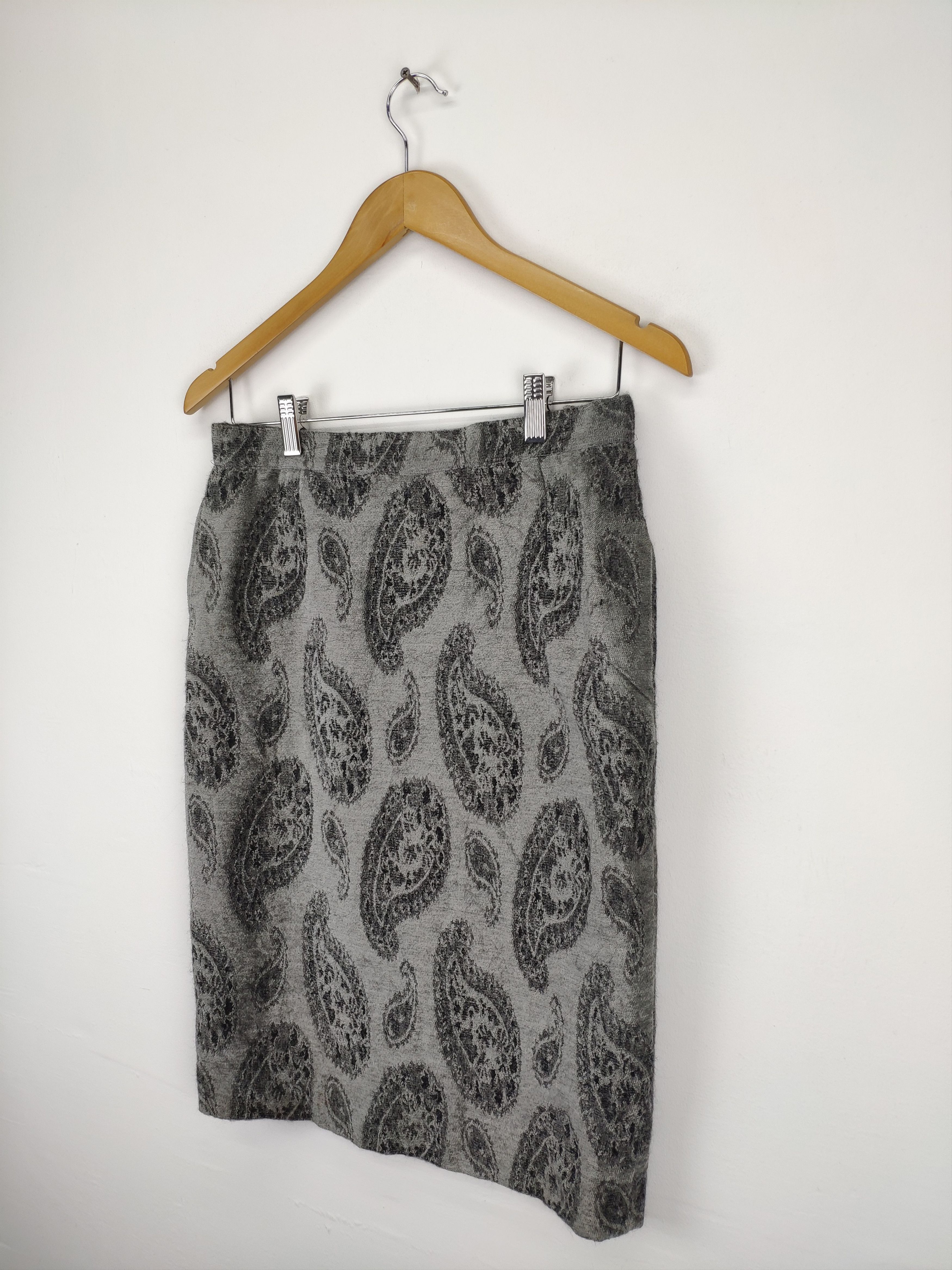 Designer × Ungaro Paris Ungaro Paris Wool Mini Skirt Paisley Style Size 28" / US 6 / IT 42 - 2 Thumbnail