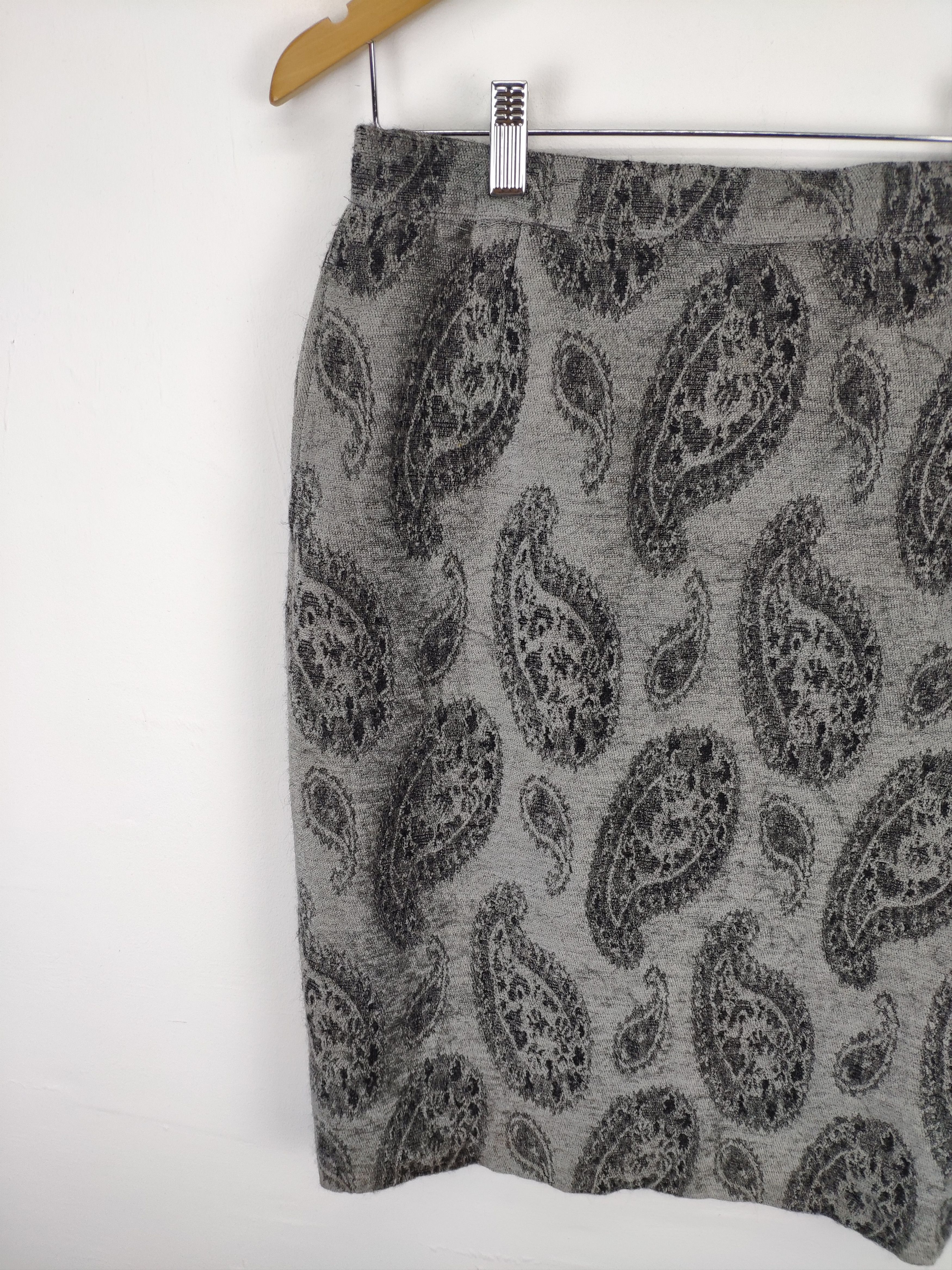 Designer × Ungaro Paris Ungaro Paris Wool Mini Skirt Paisley Style Size 28" / US 6 / IT 42 - 5 Thumbnail