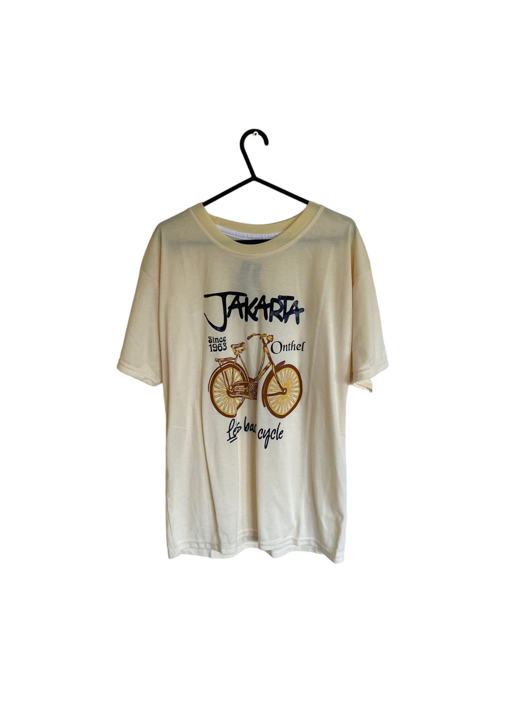 Vintage Jakarta vintage tee Size US L / EU 52-54 / 3 - 1 Thumbnail