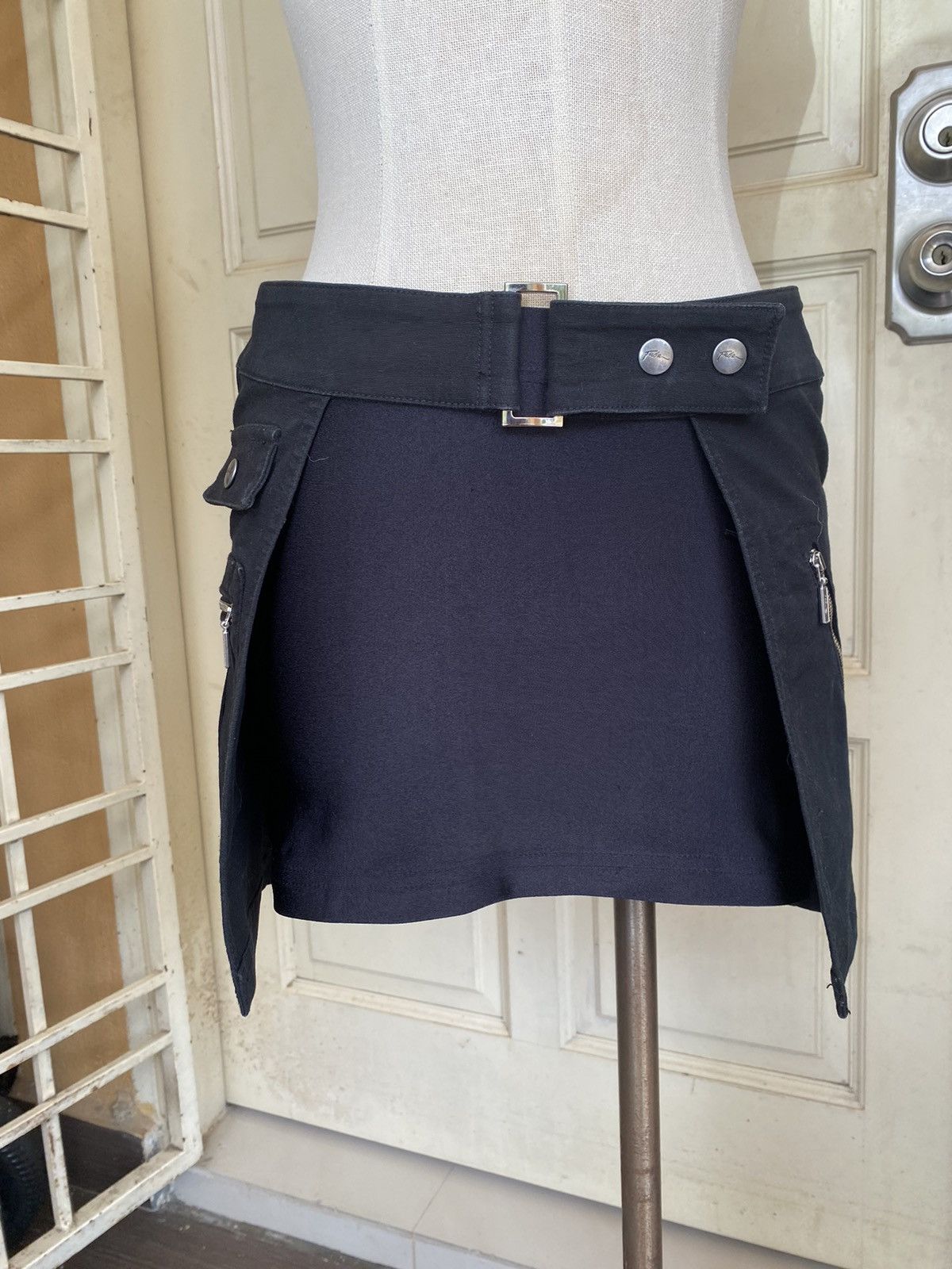 Fubu hybrid short skirt Size 31" - 1 Thumbnail