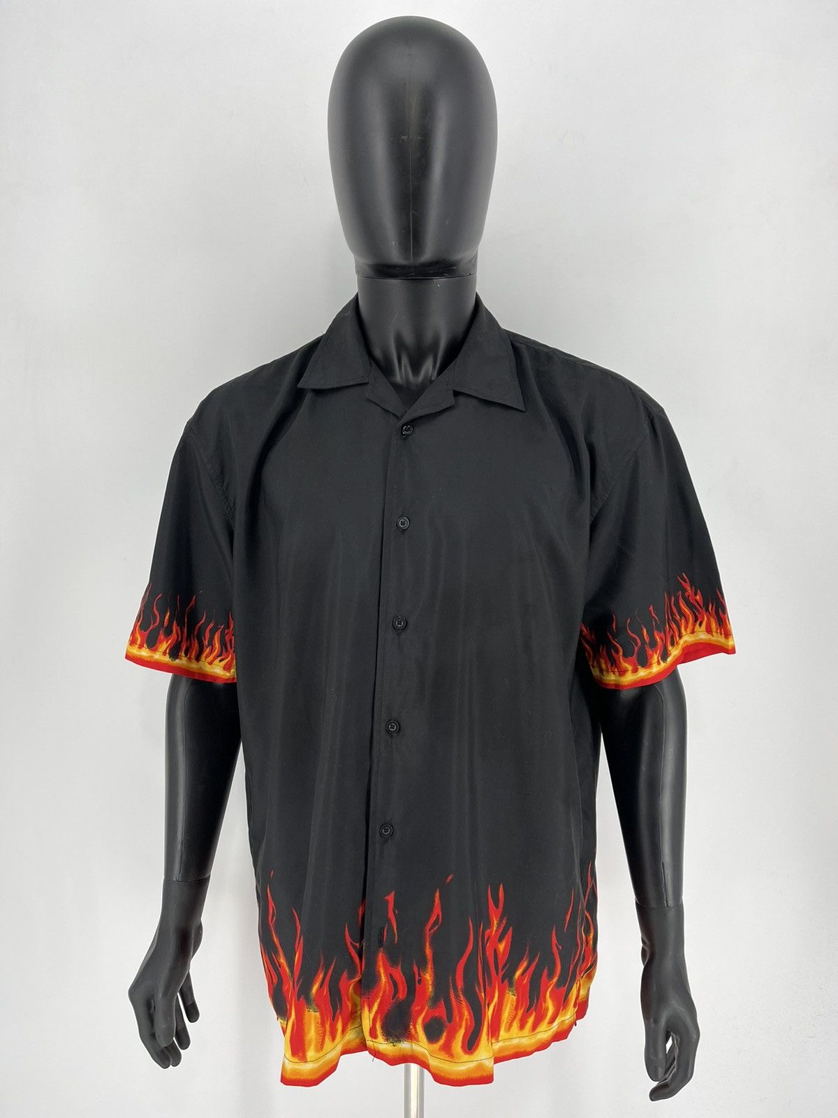 Japanese Brand × Vintage Vintage Hawaiian Red Flames Crazy Japanese Shirt Guy Fieri Size US L / EU 52-54 / 3 - 3 Thumbnail