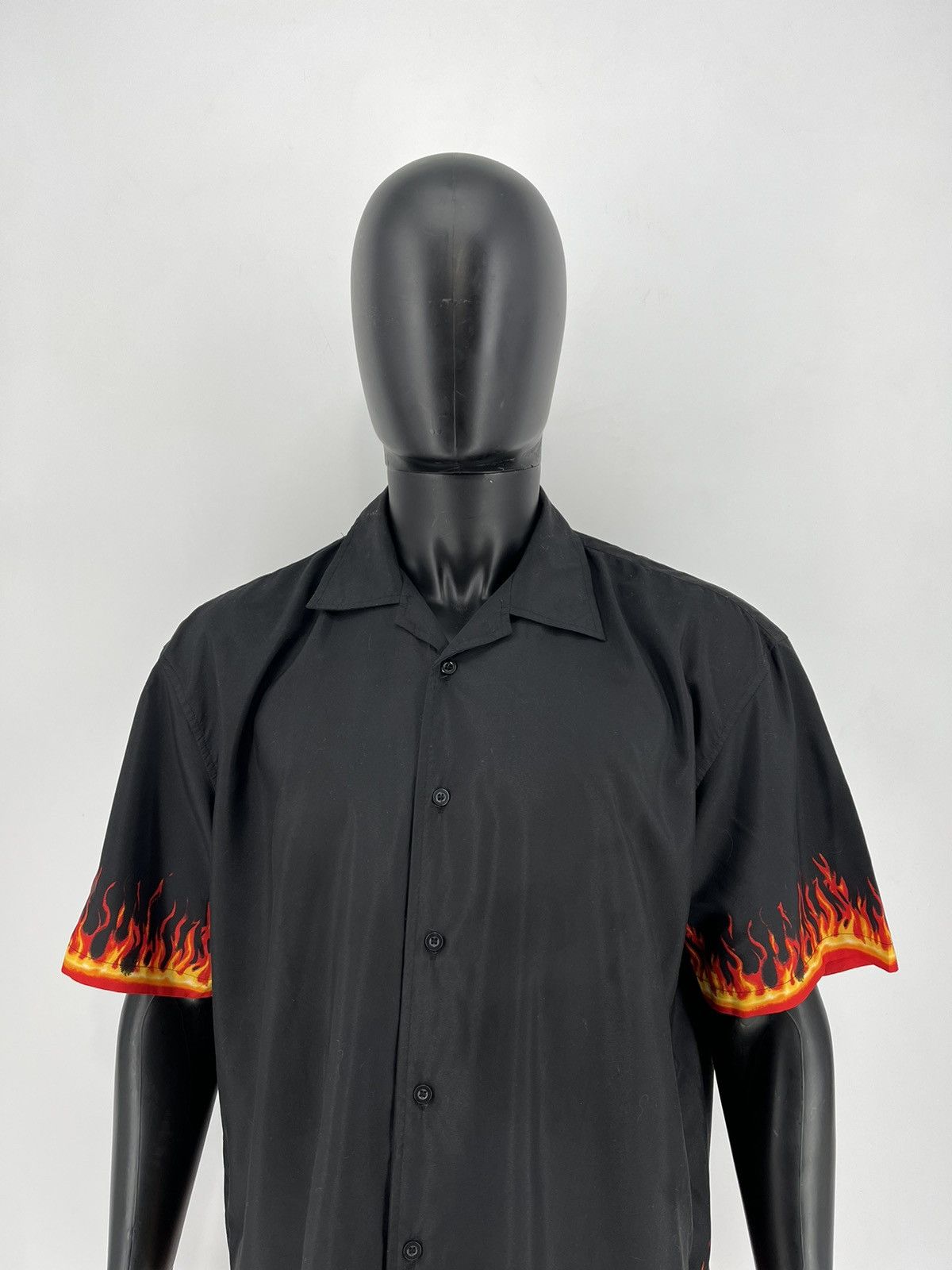 Japanese Brand × Vintage Vintage Hawaiian Red Flames Crazy Japanese Shirt Guy Fieri Size US L / EU 52-54 / 3 - 1 Thumbnail