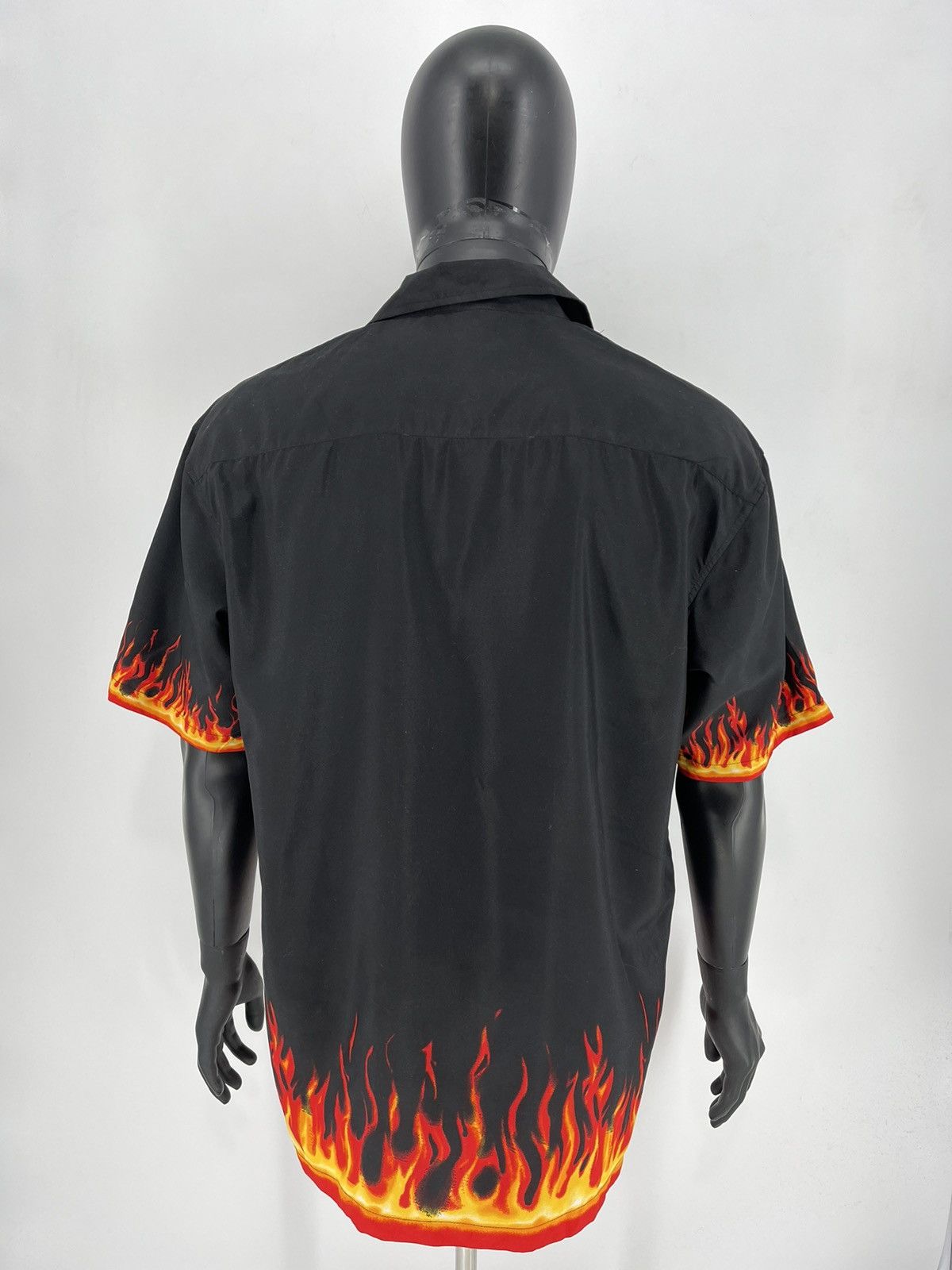 Japanese Brand × Vintage Vintage Hawaiian Red Flames Crazy Japanese Shirt Guy Fieri Size US L / EU 52-54 / 3 - 6 Thumbnail