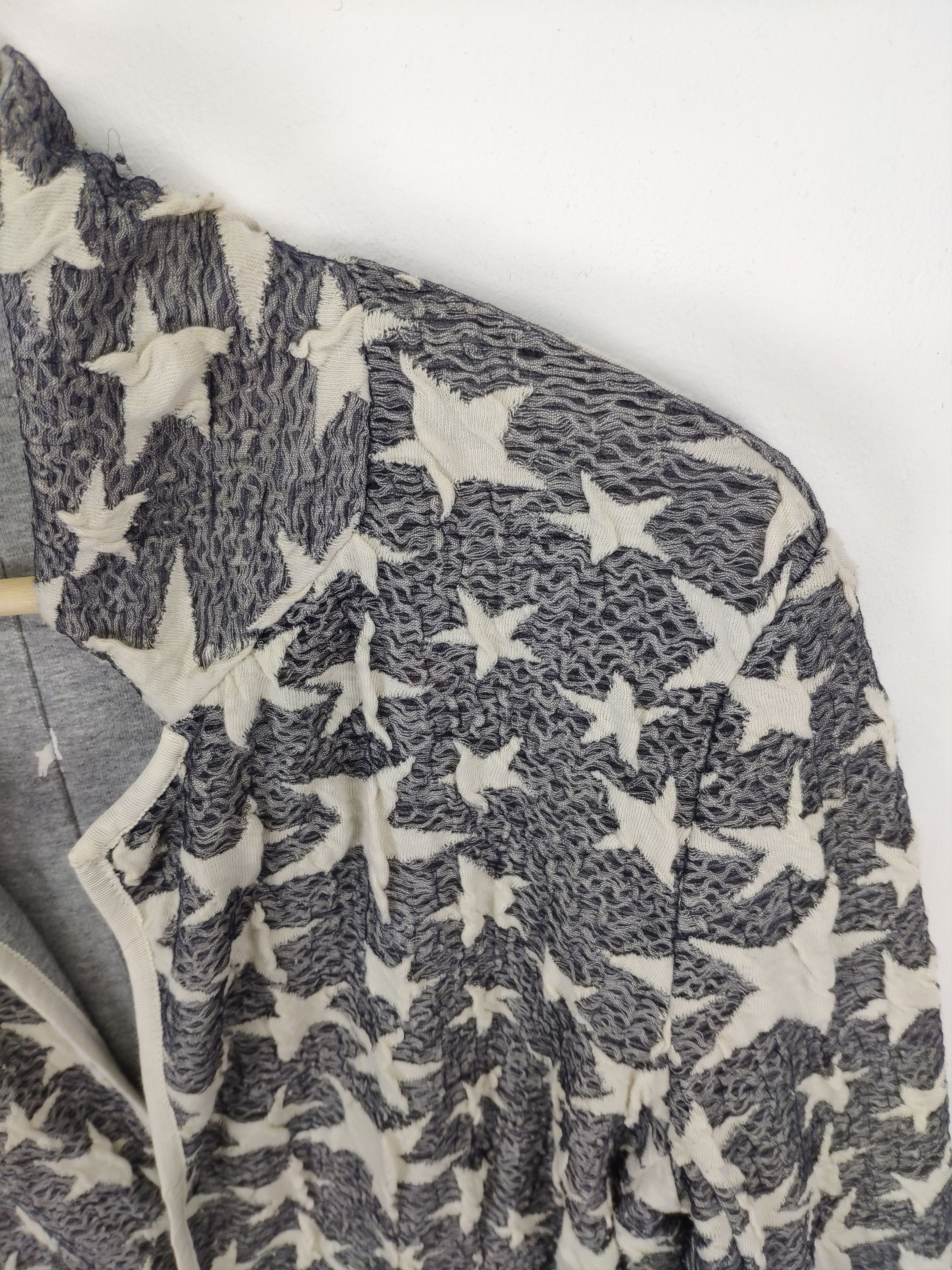 Japanese Brand × Vintage Vintage Cardigan Star Motif Fullprint Reversible Size US M / EU 48-50 / 2 - 8 Thumbnail