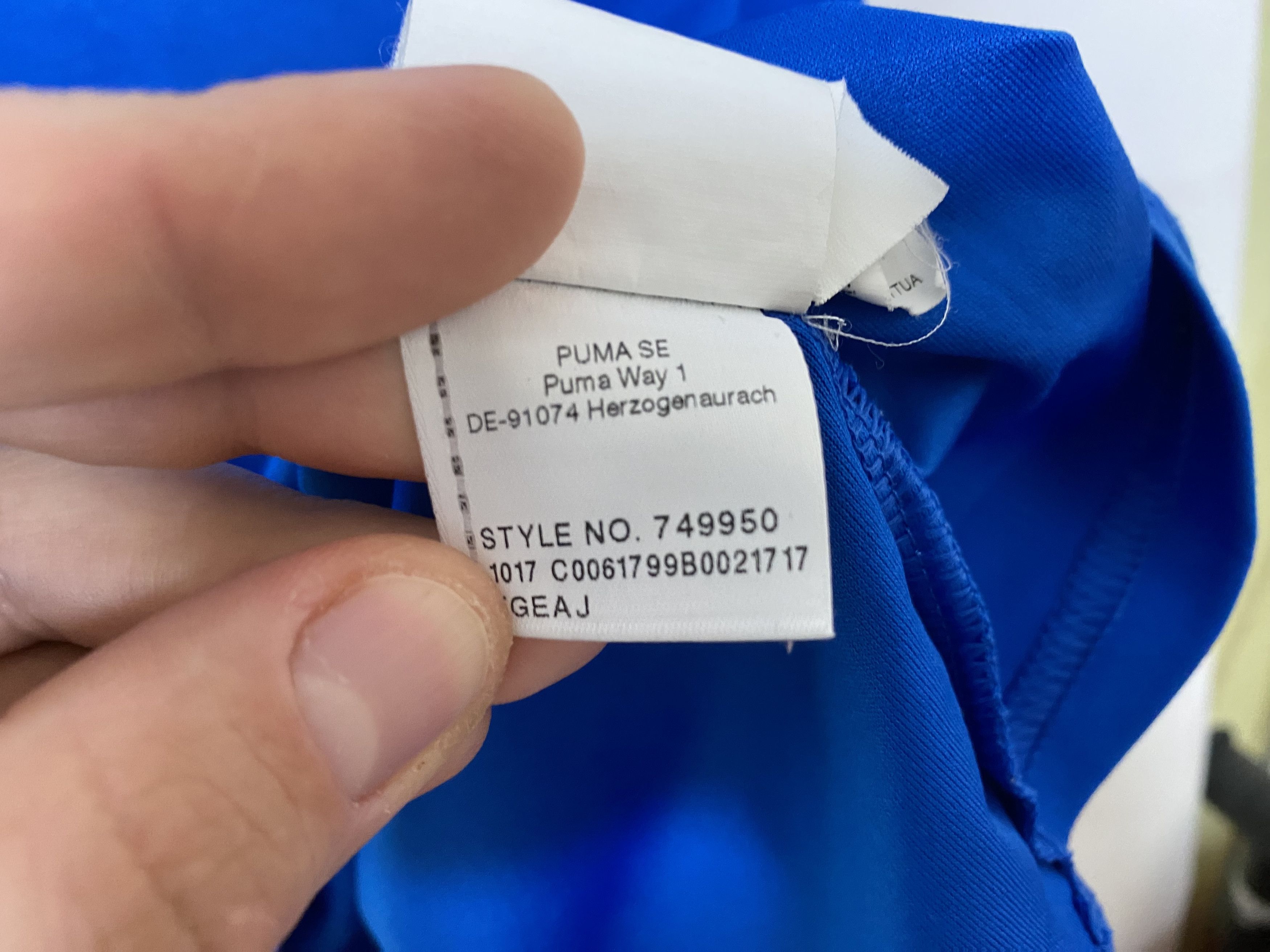 Puma × UEFA RANGERS 2016 2018 HOME FOOTBALL SHIRT SOCCER JERSEY PUMA Size US L / EU 52-54 / 3 - 9 Thumbnail