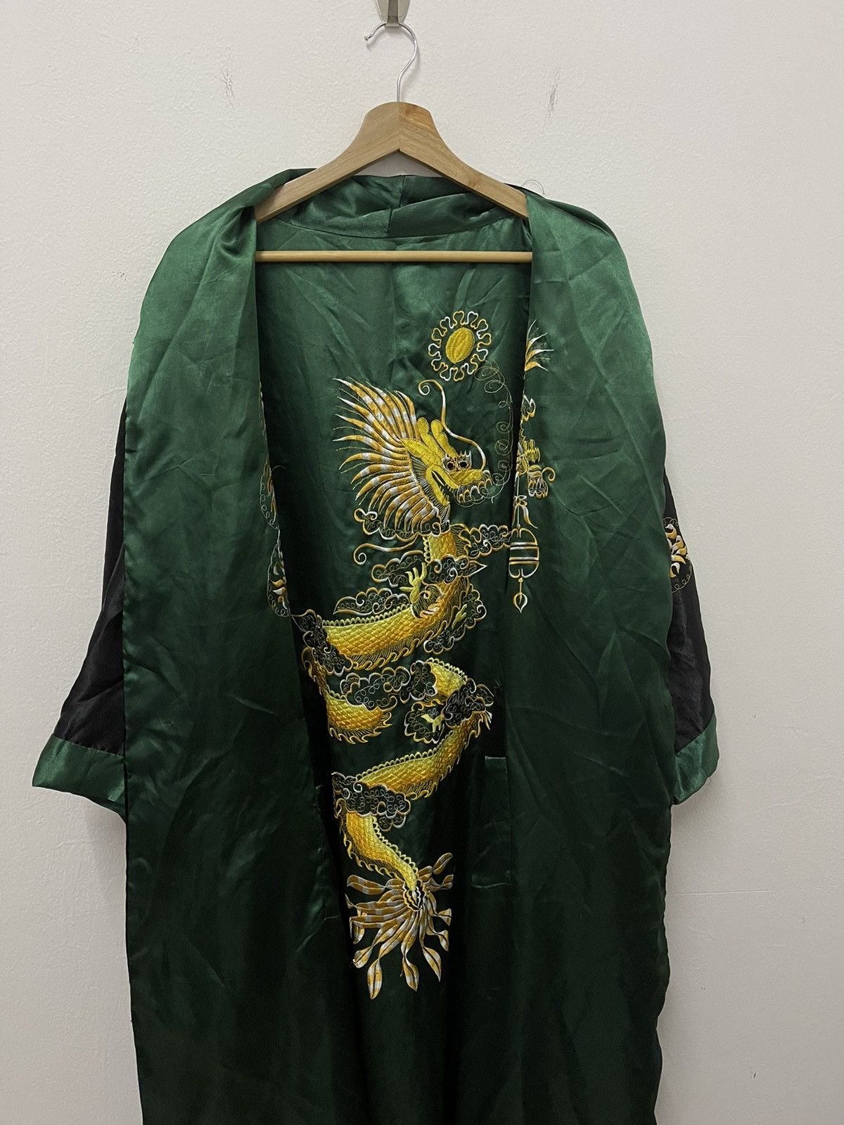 Japanese Brand × Vintage Vintage Japanese Kimono Embroidered Dragon Traditional wear Size US XXL / EU 58 / 5 - 6 Thumbnail