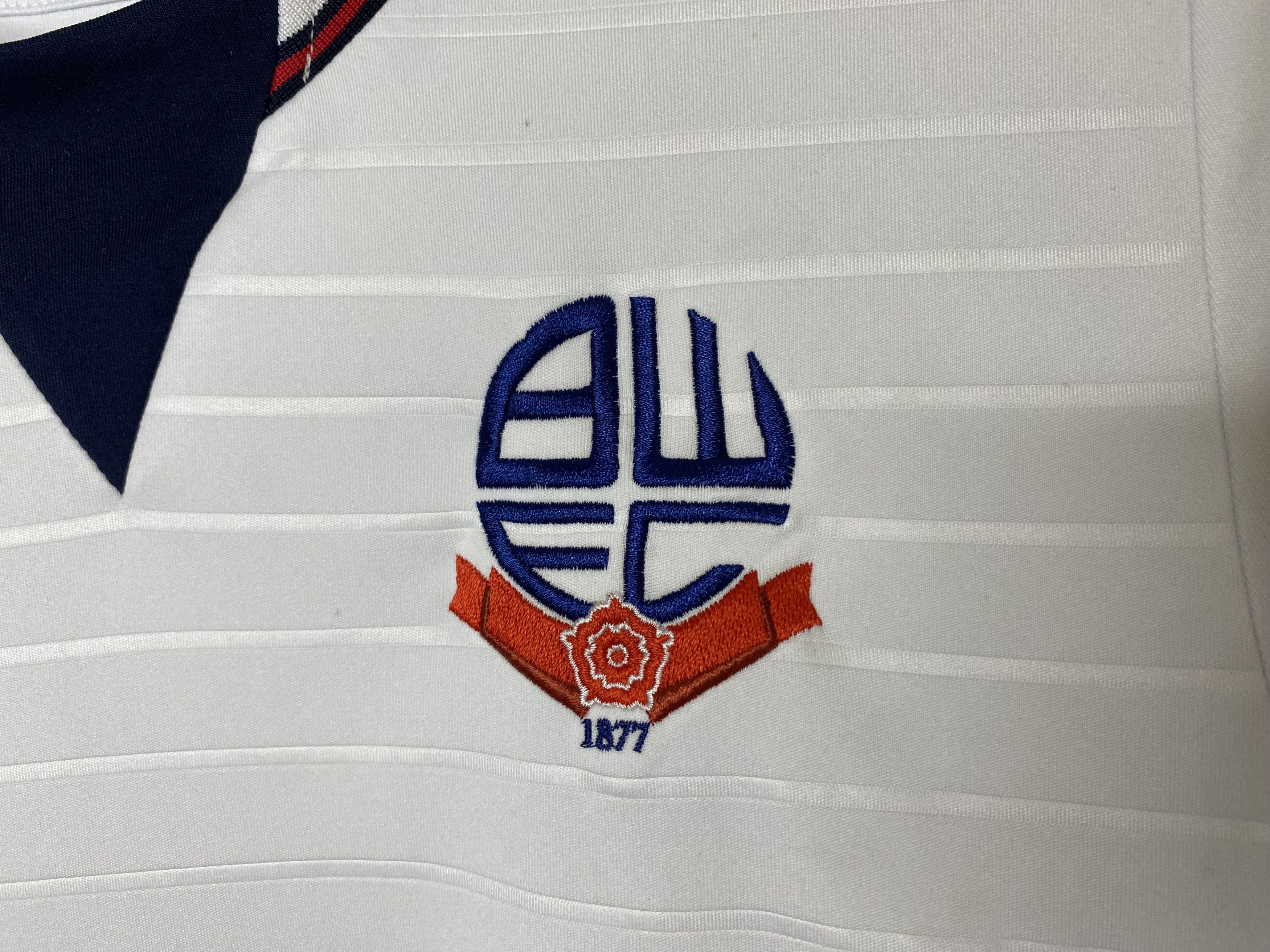 Macron BOLTON WANDERERS 2017 2018 HOME FOOTBALL SHIRT SOCCER JERSEY Size US S / EU 44-46 / 1 - 5 Thumbnail