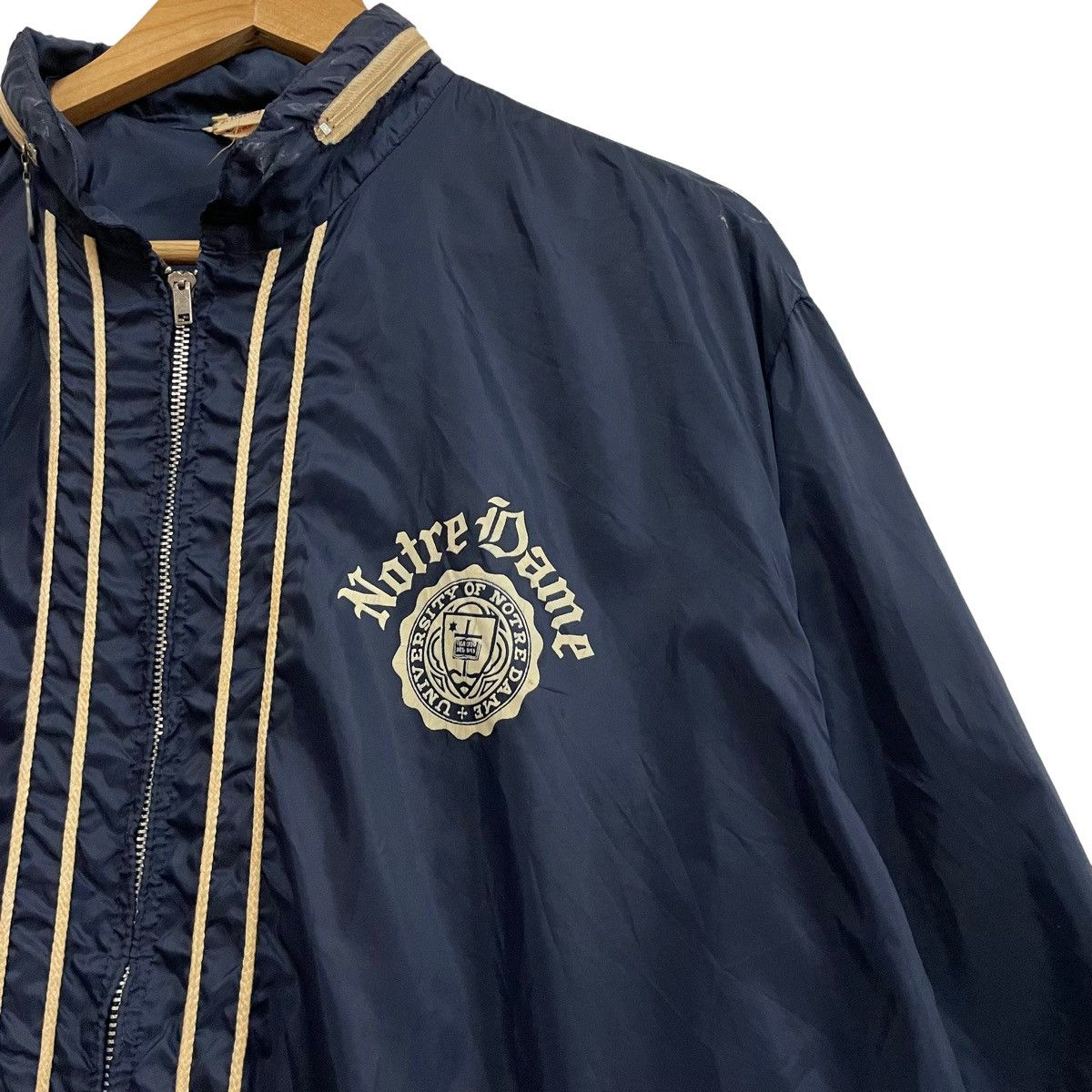 Champion × Vintage 💥60s Champion Running Man University Notre Dame Windbreaker Size US M / EU 48-50 / 2 - 5 Thumbnail