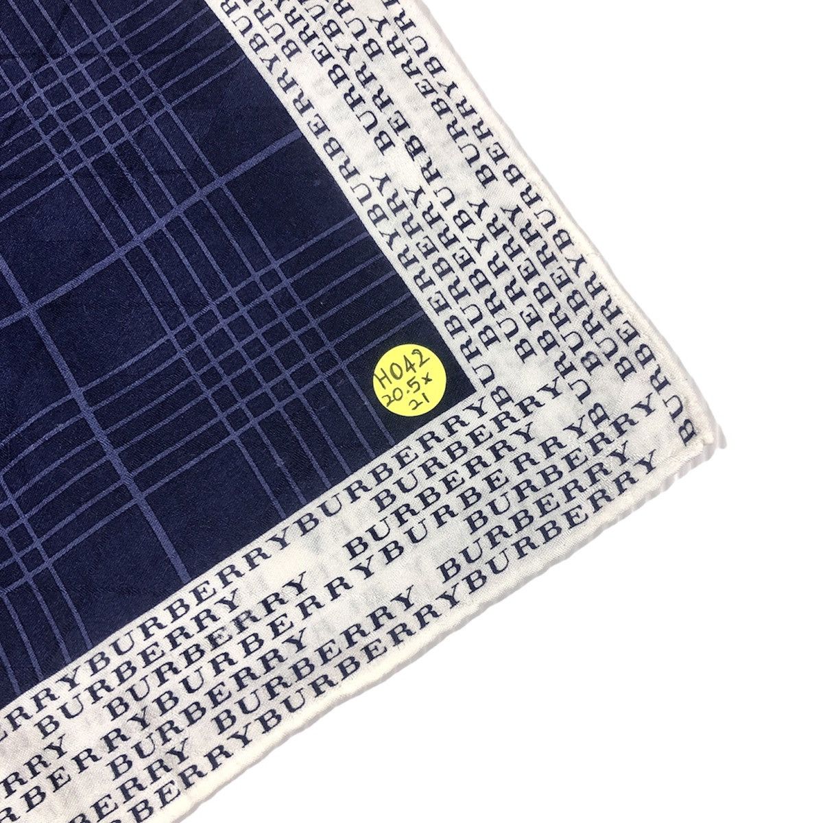 Burberry Burberry Logo Wording Checkered Handkerchief Pocketsquare Size ONE SIZE - 6 Thumbnail