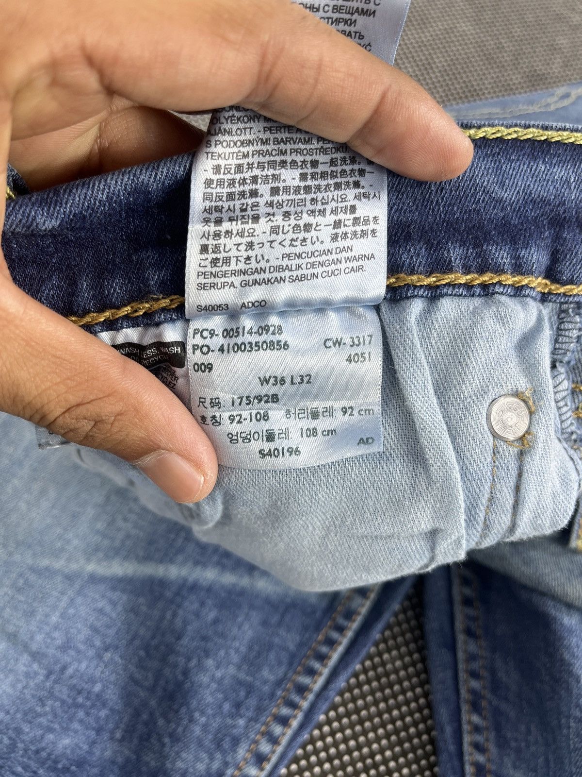Levi's Vintage Levis 514 Blue Wash Jeans - J013 Size US 36 / EU 52 - 8 Thumbnail