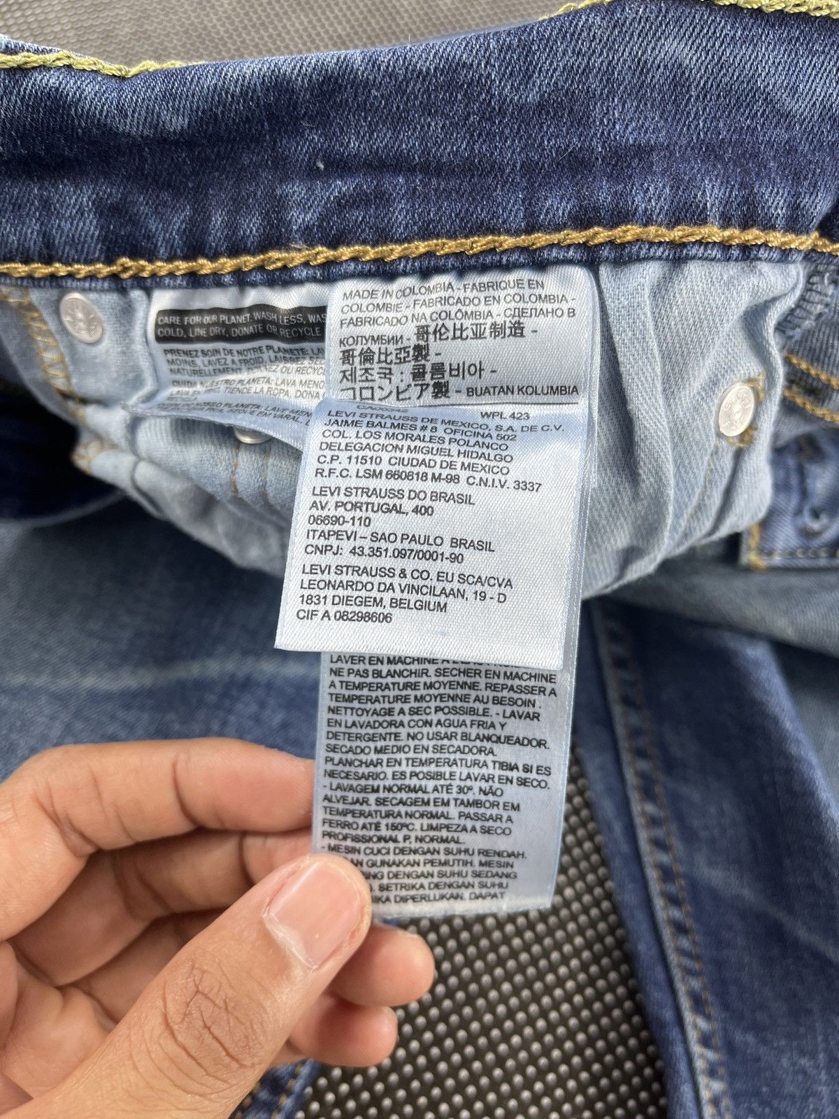 Levi's Vintage Levis 514 Blue Wash Jeans - J013 Size US 36 / EU 52 - 7 Thumbnail