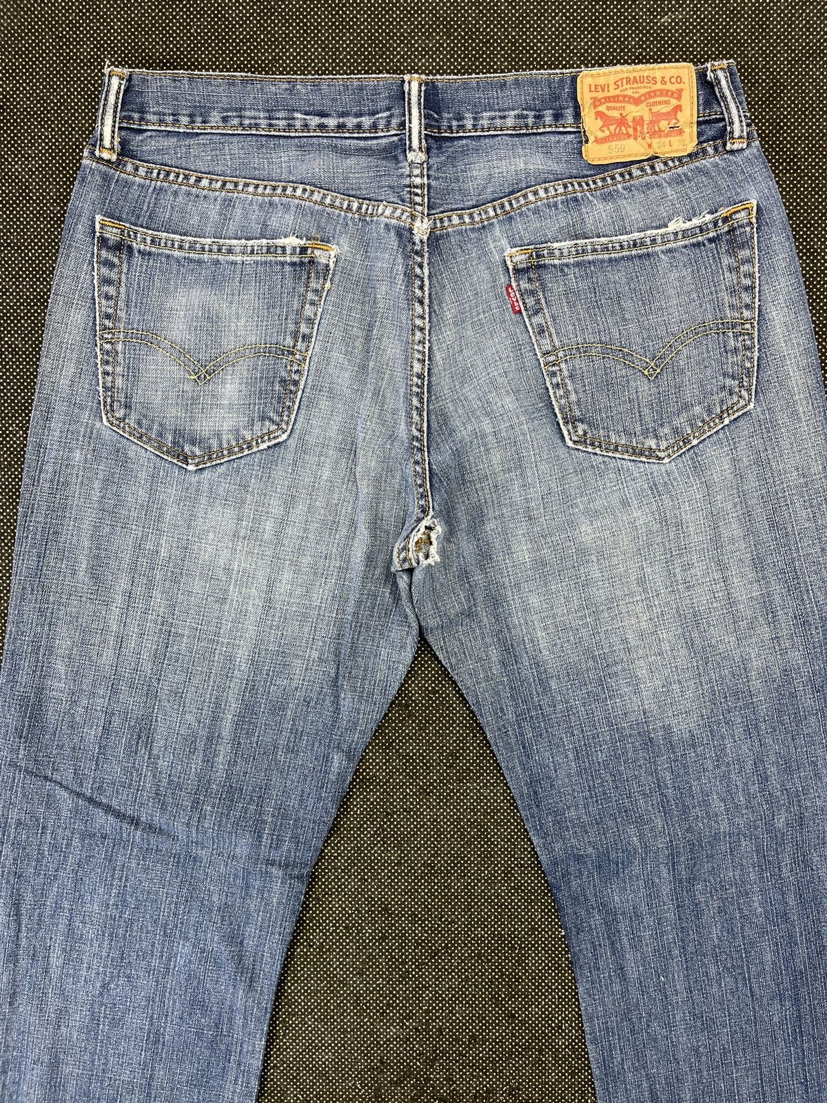 Levi's Vintage Levis 559 Distressed Jeans - J538 Size US 35 - 4 Thumbnail