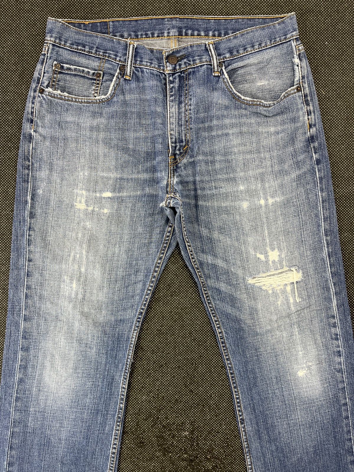 Levi's Vintage Levis 559 Distressed Jeans - J538 Size US 35 - 3 Thumbnail