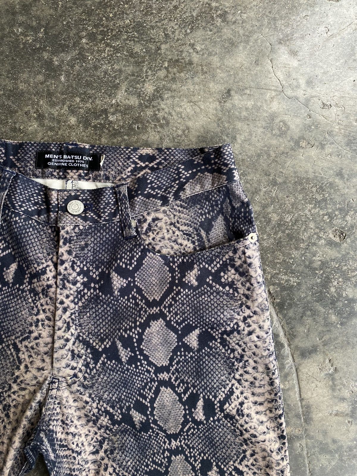 Japanese Brand × Vintage Batsu Phyton Fullprint Pants Size US 28 / EU 44 - 3 Thumbnail