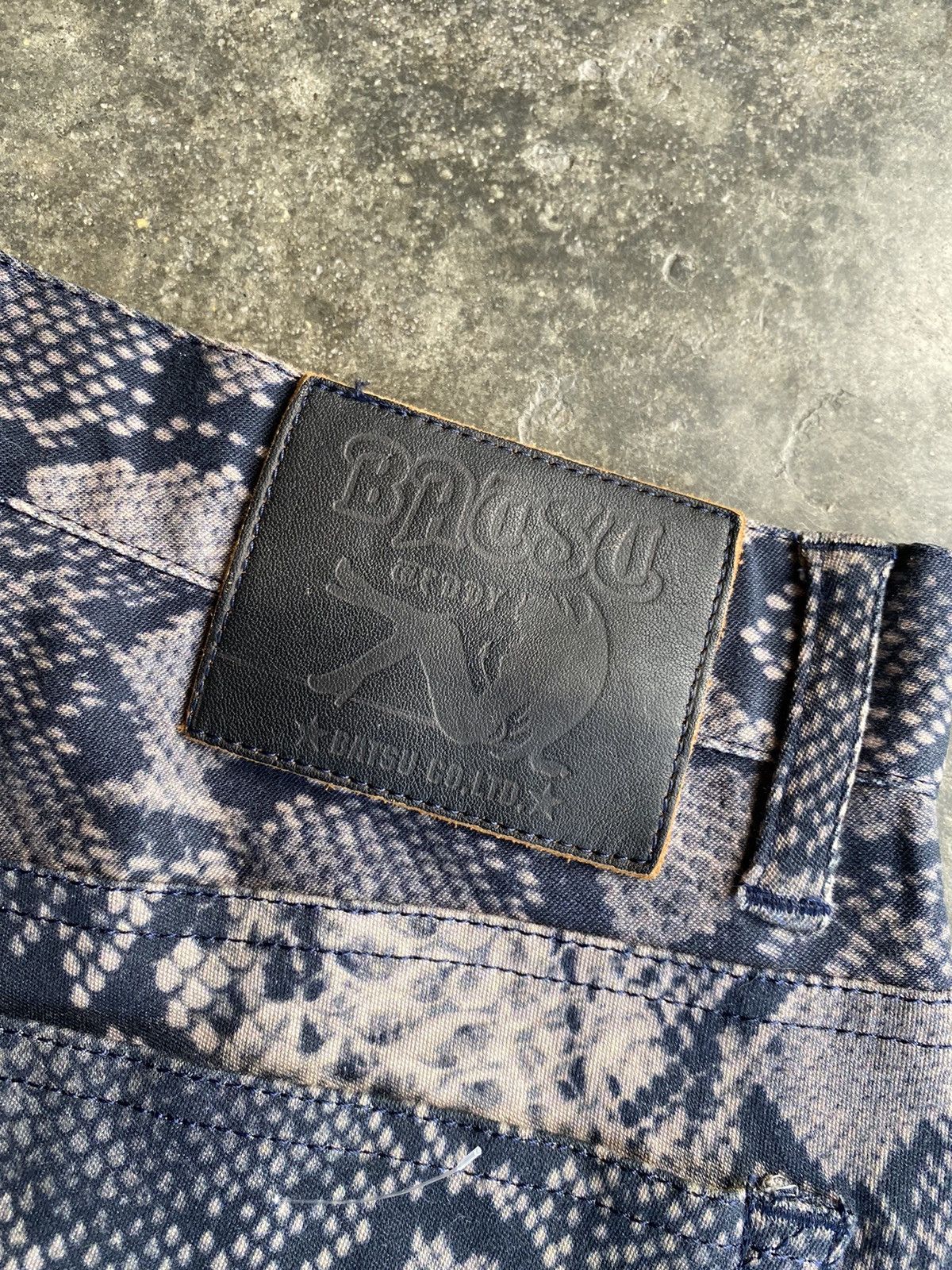 Japanese Brand × Vintage Batsu Phyton Fullprint Pants Size US 28 / EU 44 - 6 Thumbnail