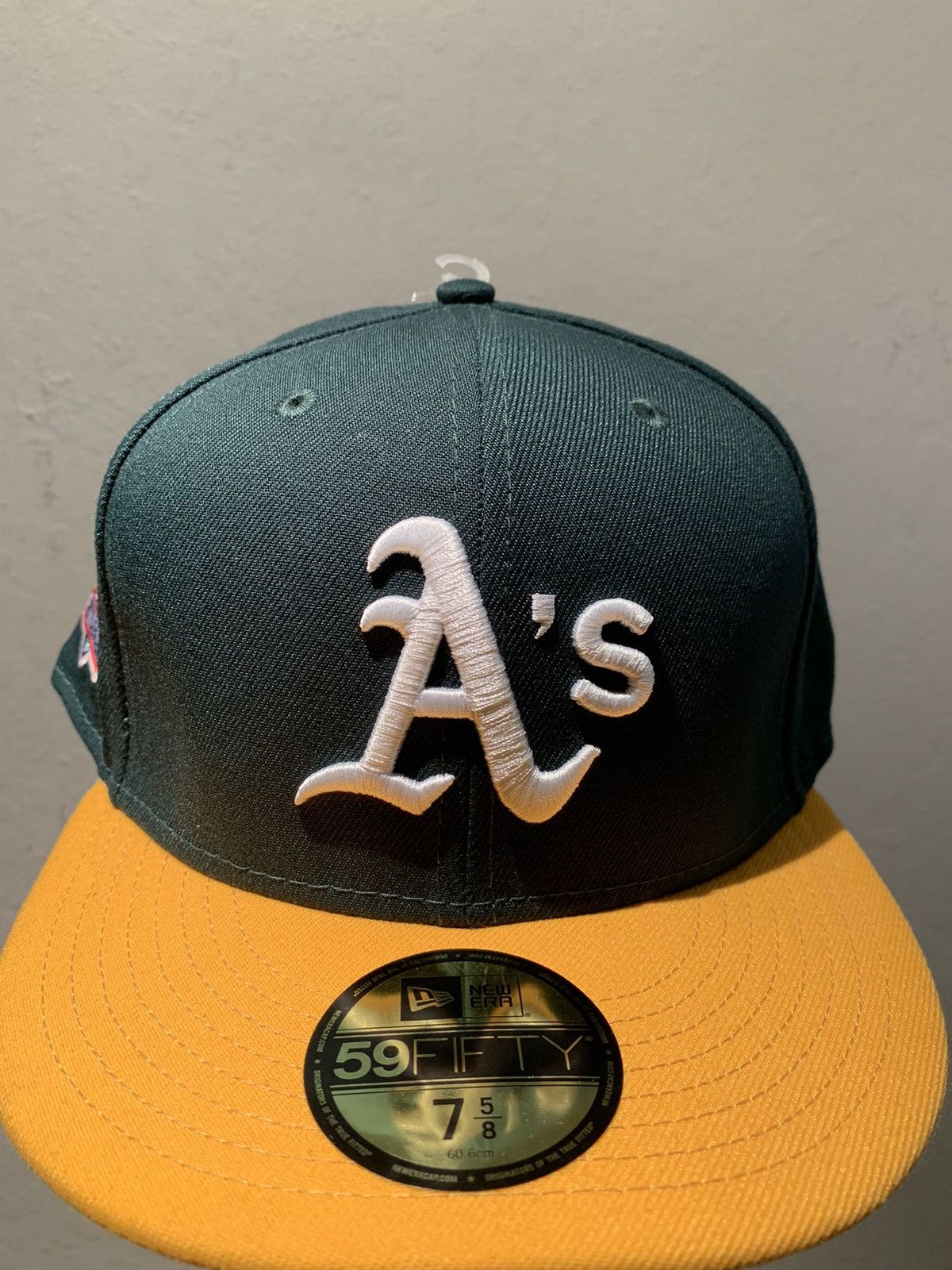 MLB RARE* New Era Oakland A’s Battle of the Bay World Series Hat Size ONE SIZE - 3 Thumbnail
