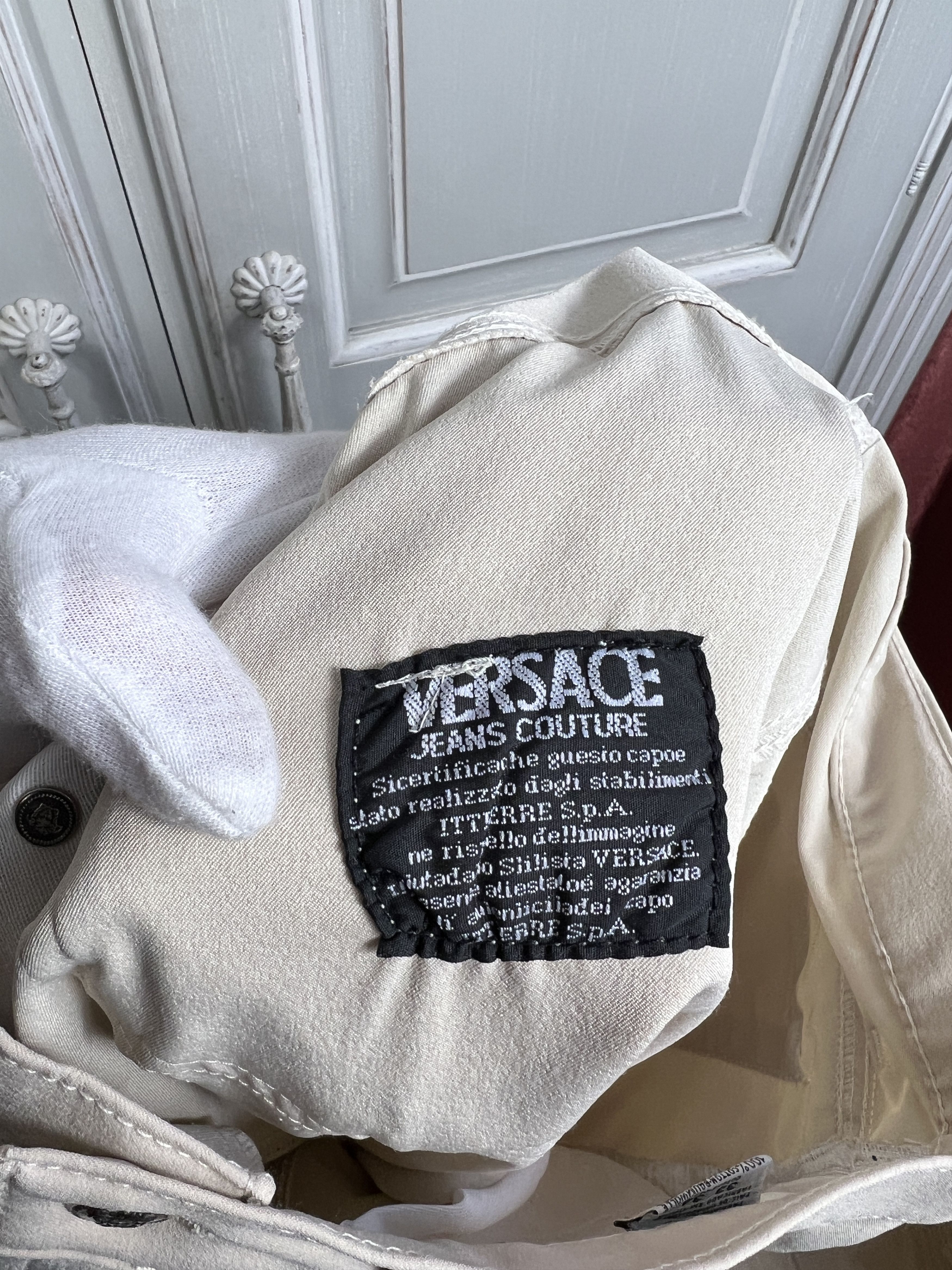 Versace Versace beige trousers Size US 33 - 10 Thumbnail