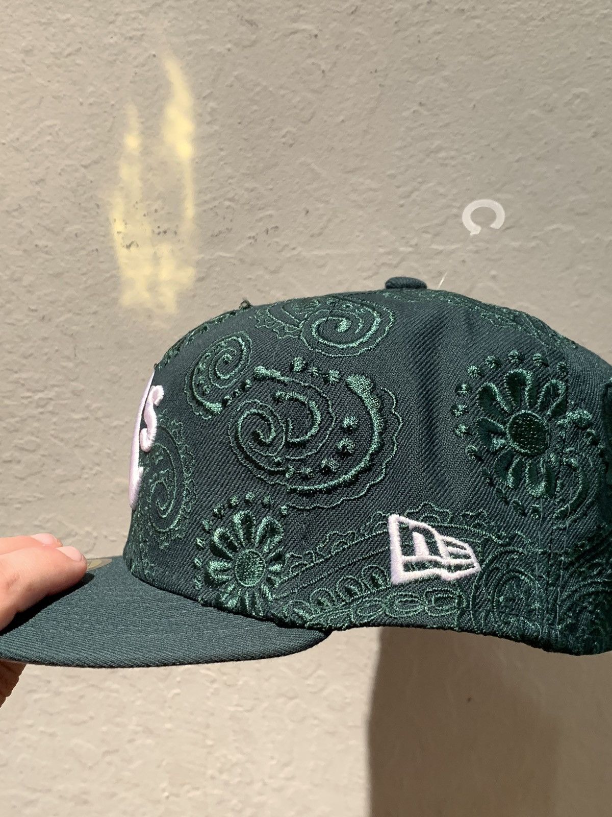 MLB × New Era *RARE* New Era Oakland A’s Paisley Embroidered MLB Hat Size ONE SIZE - 7 Thumbnail