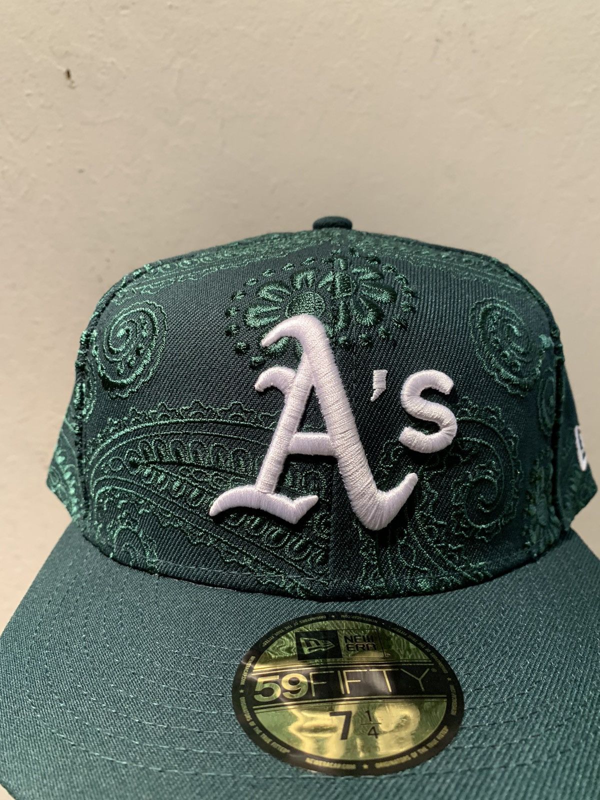 MLB × New Era *RARE* New Era Oakland A’s Paisley Embroidered MLB Hat Size ONE SIZE - 2 Thumbnail