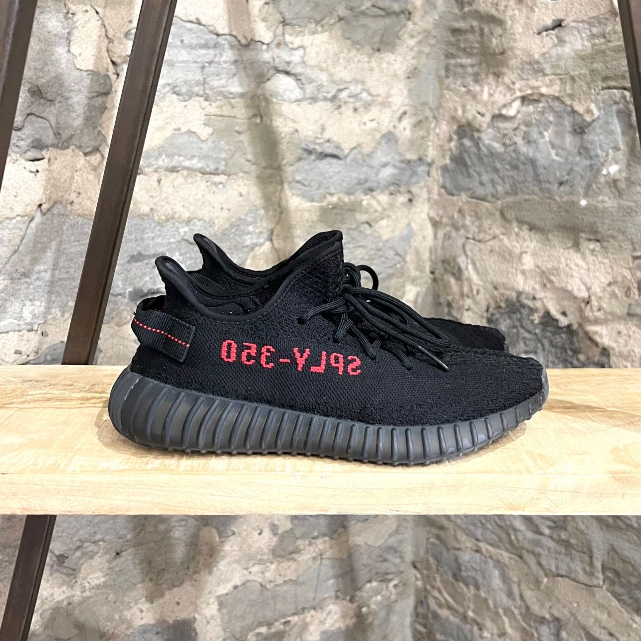 Adidas × Kanye West Adidas YEEZY 350 V2 Black Red Sneakers Size US 9 / EU 42 - 2 Thumbnail