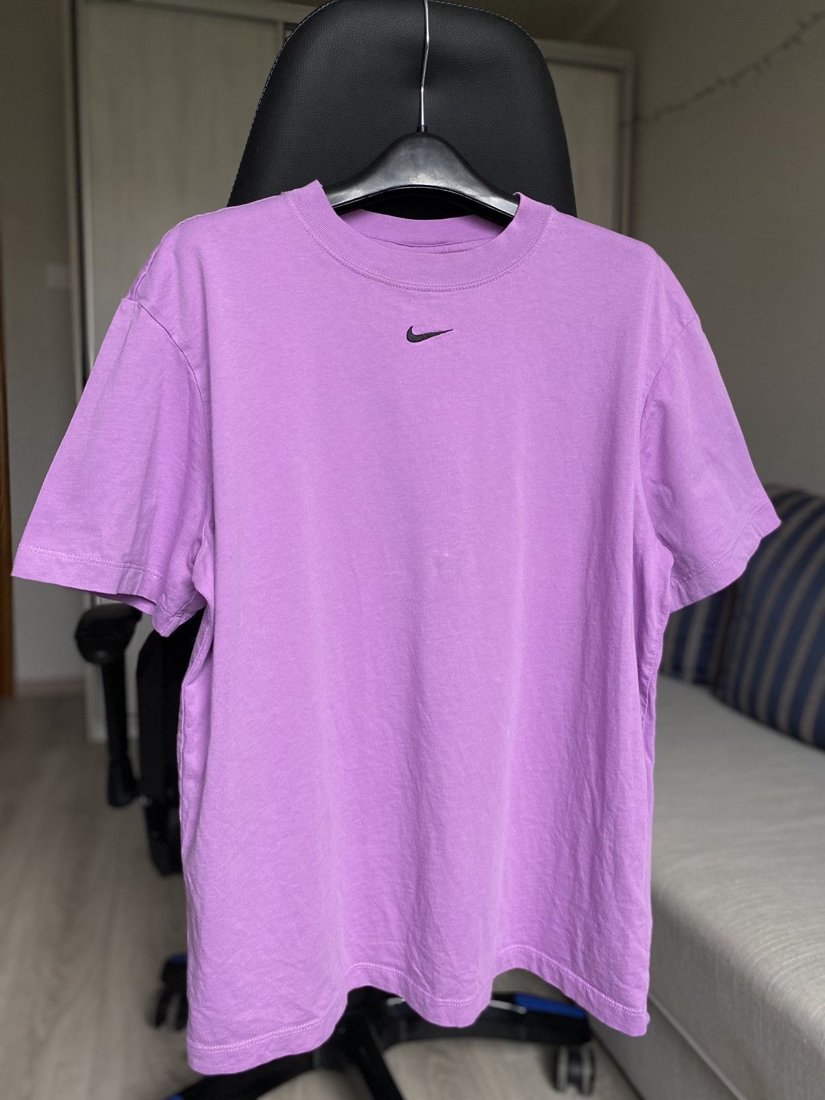 Nike Nike t shirt tee center logo small swoosh Size US S / EU 44-46 / 1 - 3 Thumbnail