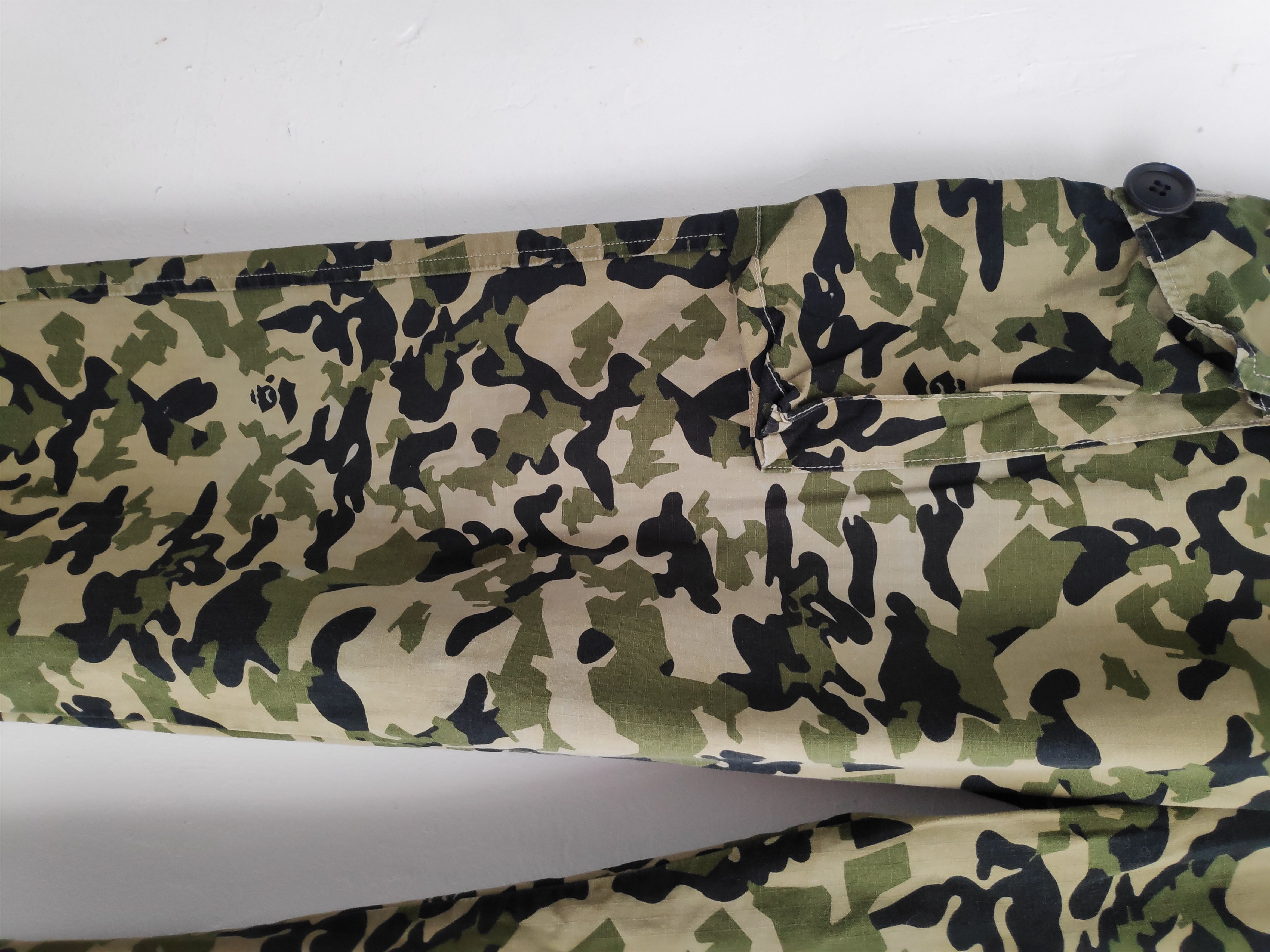 Bape × Vintage Camo Cargo Pants Size US 34 / EU 50 - 17 Thumbnail