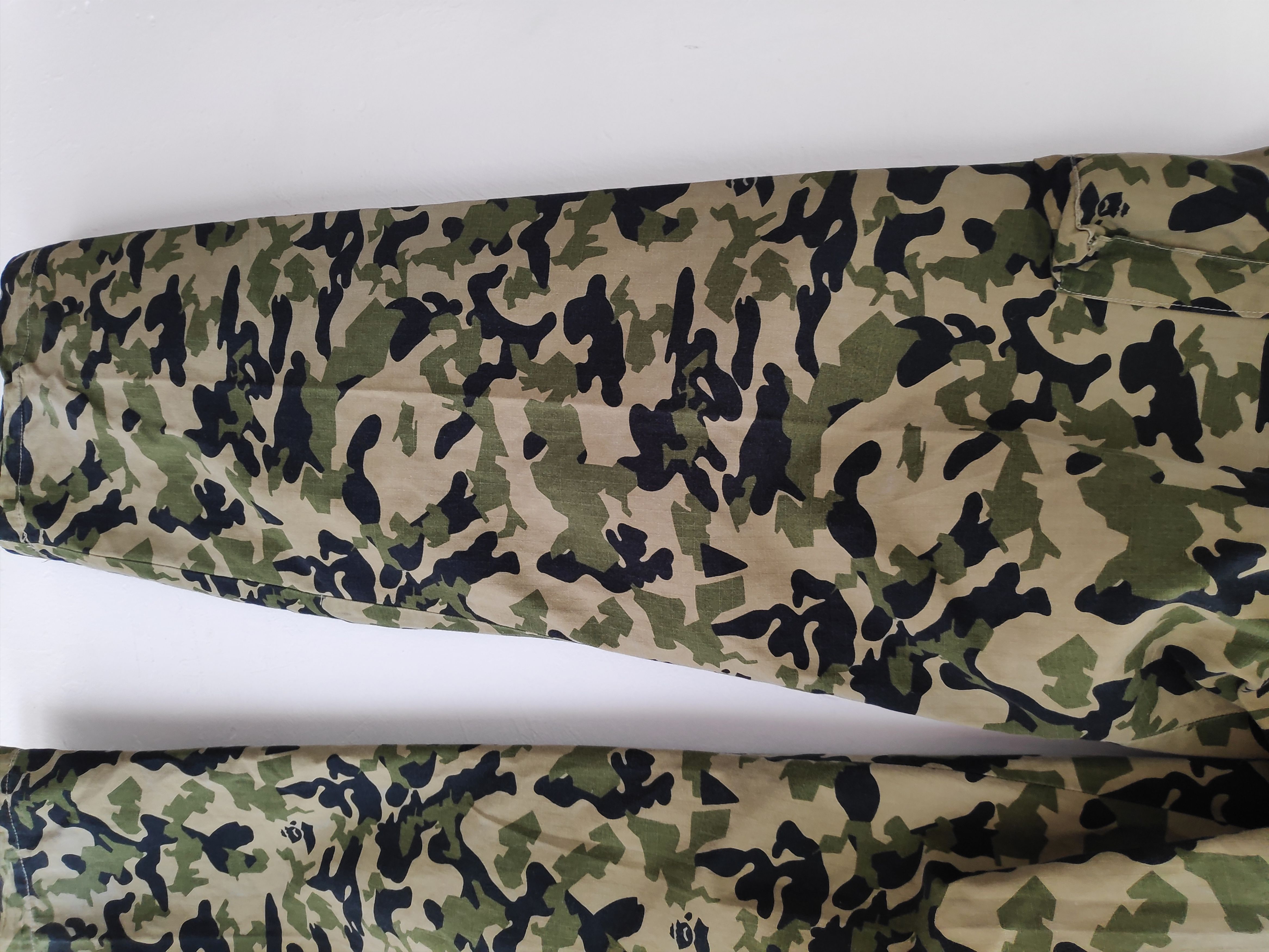 Bape × Vintage Camo Cargo Pants Size US 34 / EU 50 - 20 Thumbnail