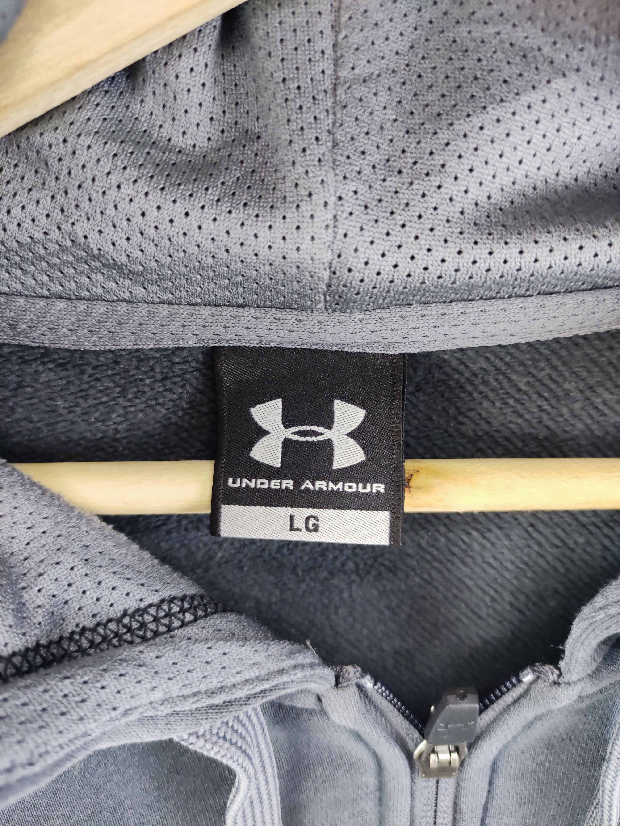 Under Armour Vintage Under Armour Sweater Pull Over Hoodie Zipper Size US M / EU 48-50 / 2 - 4 Thumbnail