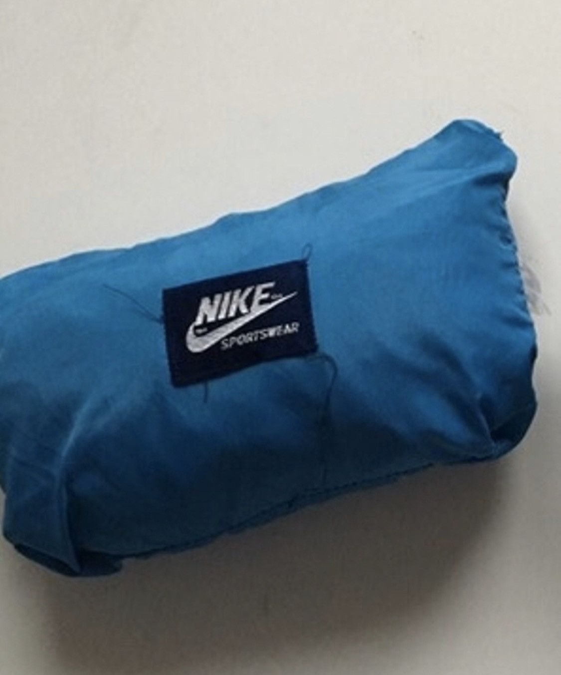 Nike Vintage 80s Nike Embroidered Windbreaker Jacket Men's Large Size US L / EU 52-54 / 3 - 2 Thumbnail