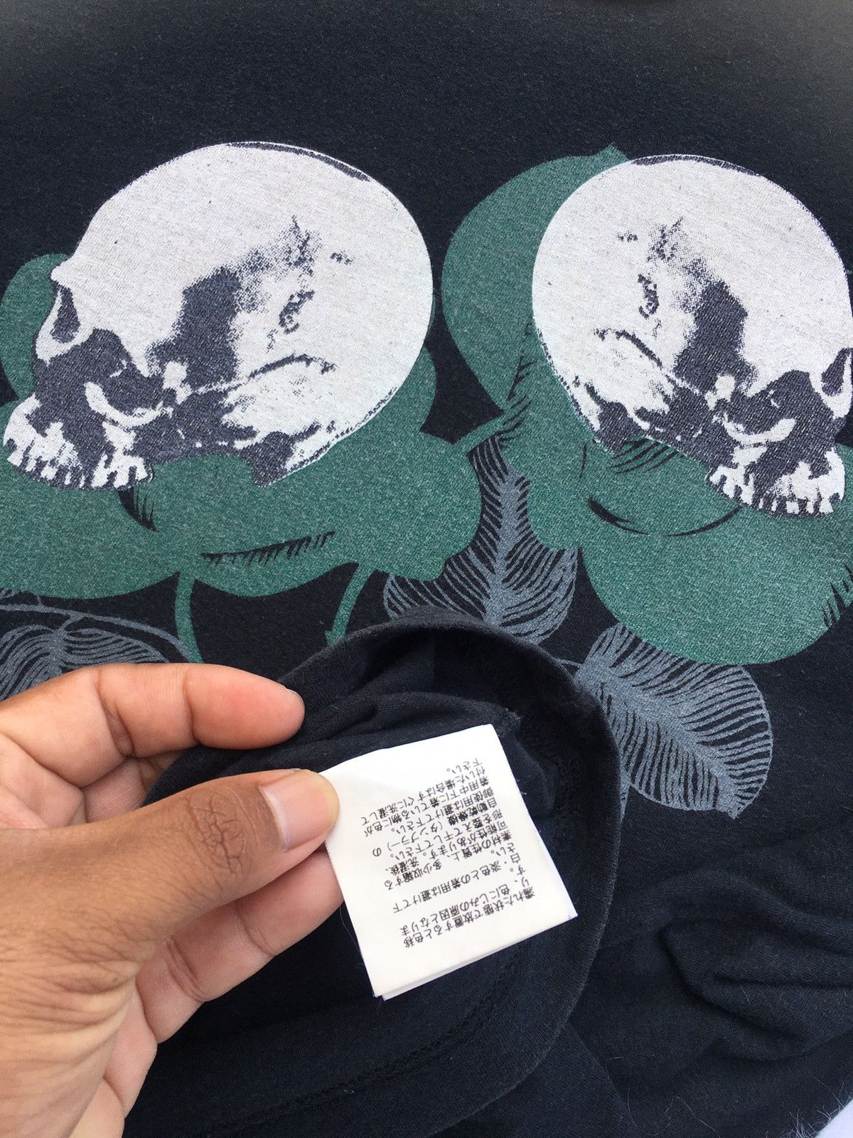 Undercover Rarest Undercover Skulls in Flowers Tshirt Size US M / EU 48-50 / 2 - 12 Thumbnail