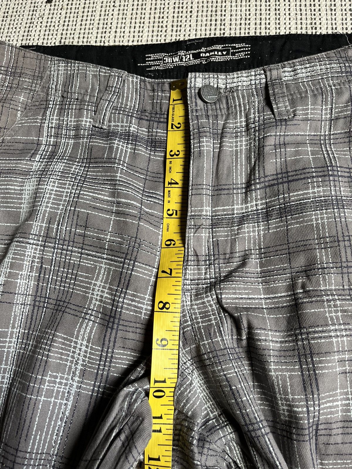 Oakley × Vintage Oakley pants all over script print trompe L’oeil lookalike Size US 30 / EU 46 - 16 Thumbnail
