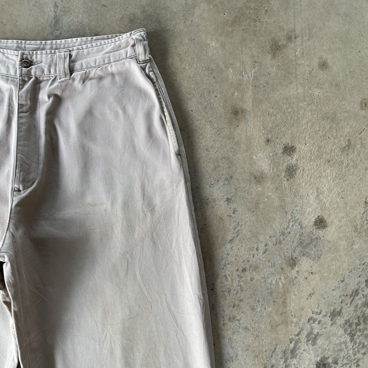 Abercrombie & Fitch Vintage Abercrombie & Fitch Faded Trousers Chinos Pants Size US 31 - 6 Thumbnail
