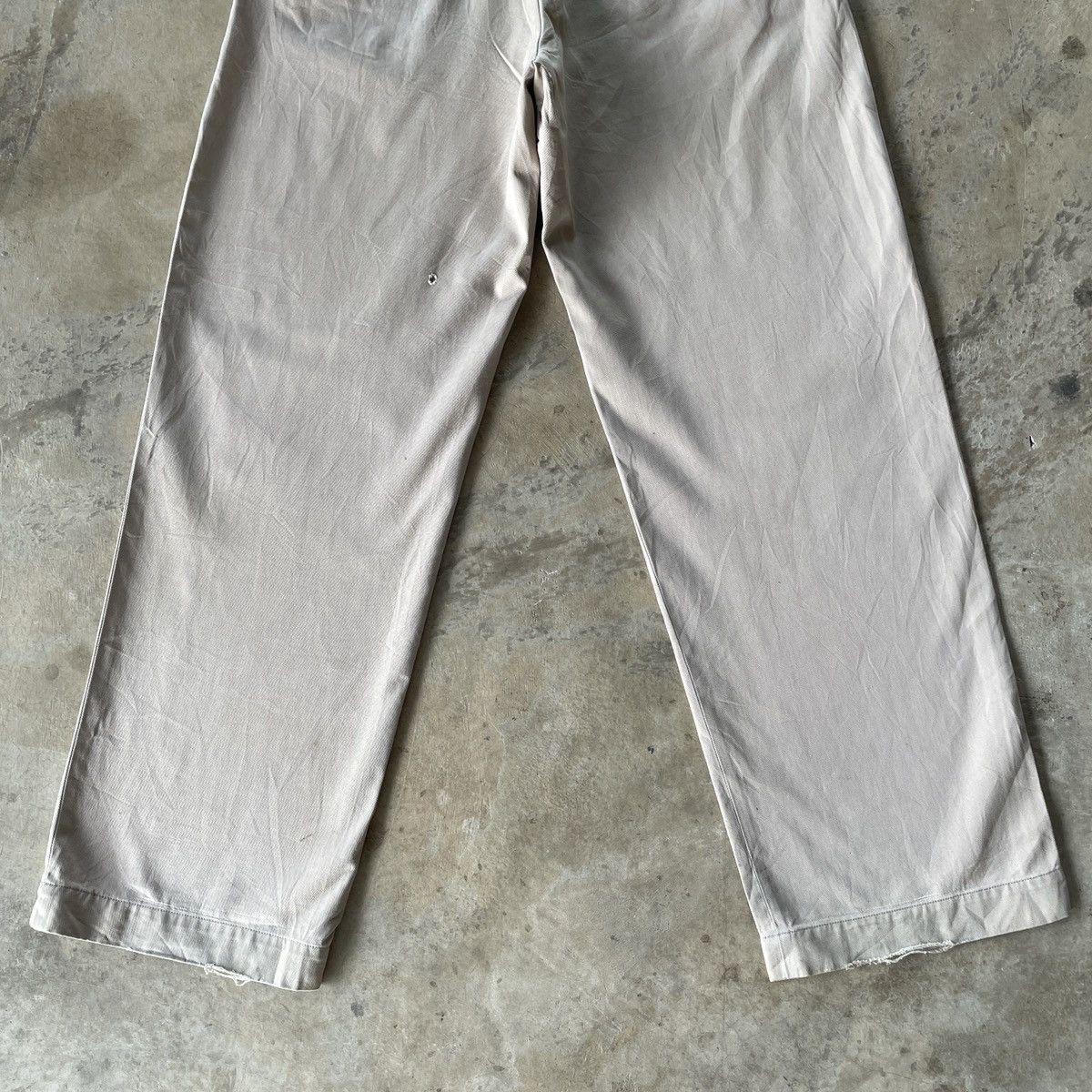 Abercrombie & Fitch Vintage Abercrombie & Fitch Faded Trousers Chinos Pants Size US 31 - 12 Thumbnail