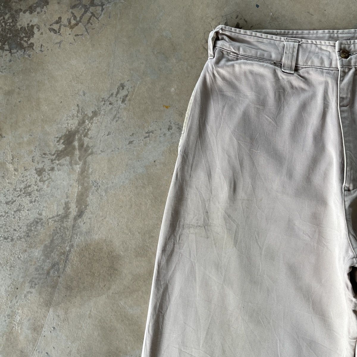 Abercrombie & Fitch Vintage Abercrombie & Fitch Faded Trousers Chinos Pants Size US 31 - 5 Thumbnail