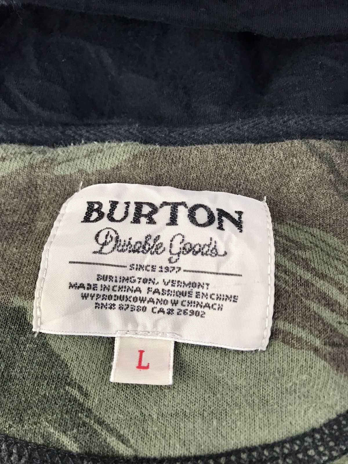 Burton Burton Green Camo Hoodies Full Zip Spell Out Big Logo Design Size US XL / EU 56 / 4 - 7 Thumbnail